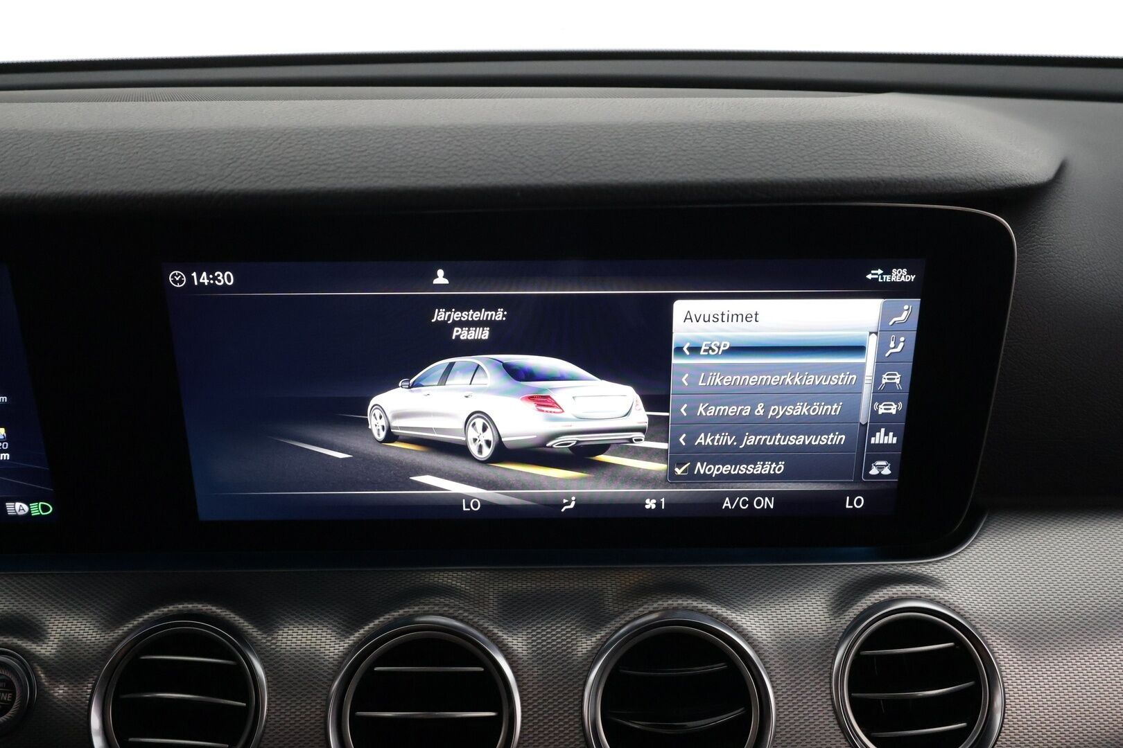 MERCEDES-BENZ E 2019 220 d 4MATIC AMG 9G-Tronic * Distronic+ / Webasto / Koukku / Multibeam-LED / 360-Kamera / Muistipenkit / Apple&Android * - Kahdet Renkaat - HULLUT AVAJAISHULINAT KORKOTARJOUS 3,29 %