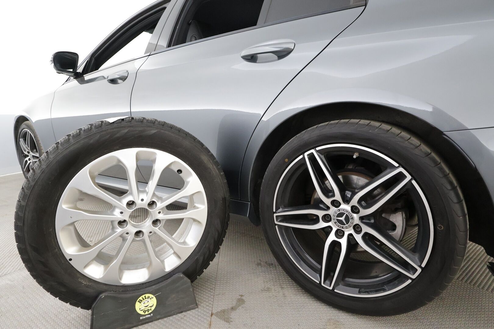 MERCEDES-BENZ E 2019 220 d 4MATIC AMG 9G-Tronic * Distronic+ / Webasto / Koukku / Multibeam-LED / 360-Kamera / Muistipenkit / Apple&Android * - Kahdet Renkaat - HULLUT AVAJAISHULINAT KORKOTARJOUS 3,29 %