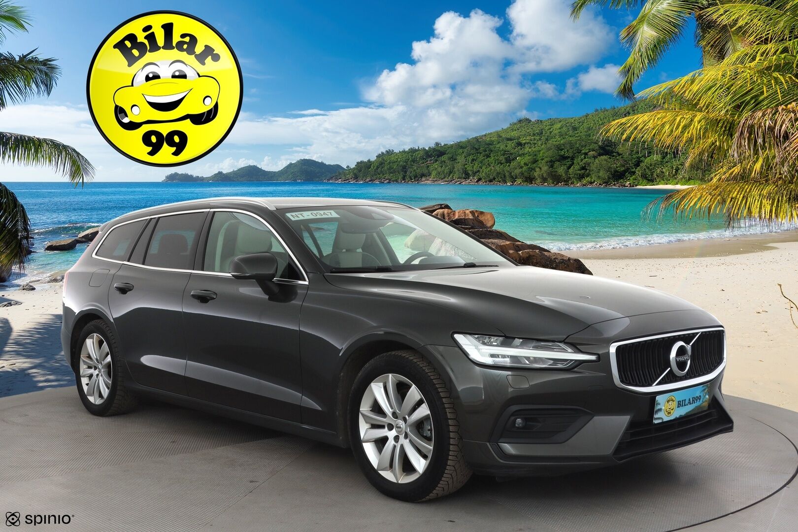 Volvo V60 2019 D3 AWD Momentum aut. * ACC / Koukku / Webasto / P.kamera / Full LED / Navi / Keyless / Puolinahat * - Kahdet renkaat aluvanteilla