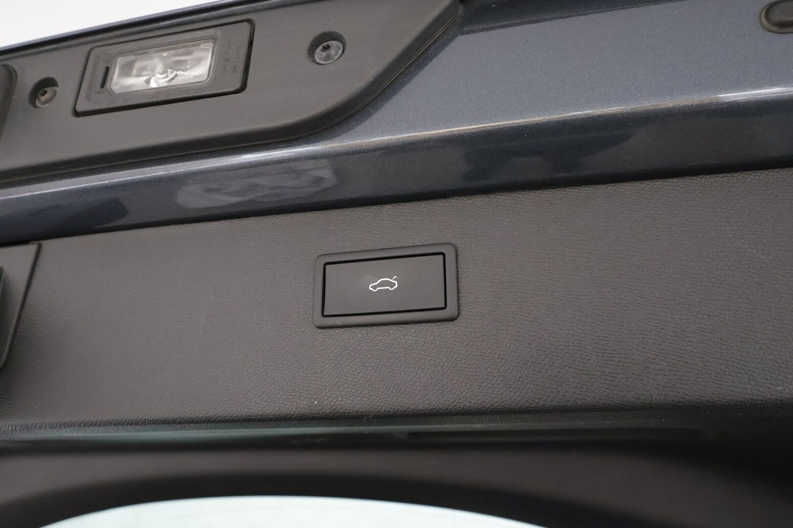 CUPRA FORMENTOR 2025 1.5 eTSI 110 kW MHEV DSG - | ACC | ALV | Facelift | P.kamera | LED | Ambiente | Keylessgo | Apple&Android | Merkkihuollettu | Ratinlämmitin | Kahdet Renkaat |