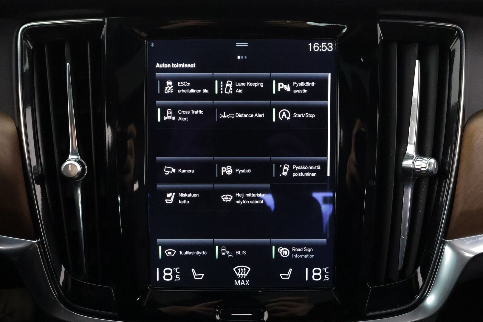 Volvo S90 2017 D5 AWD Inscription aut. * ACC / B&W / HUD / 360° / Webasto / Kattoluukku / Styling Kit / Muistinahat / Full LED / BLIS * - Ilman AD-Blue järjestelmää / Kahdet renkaat aluvanteilla / Supervarusteet - HULLUT AVAJAISHULINAT KORKOTARJOUS 3,29 %