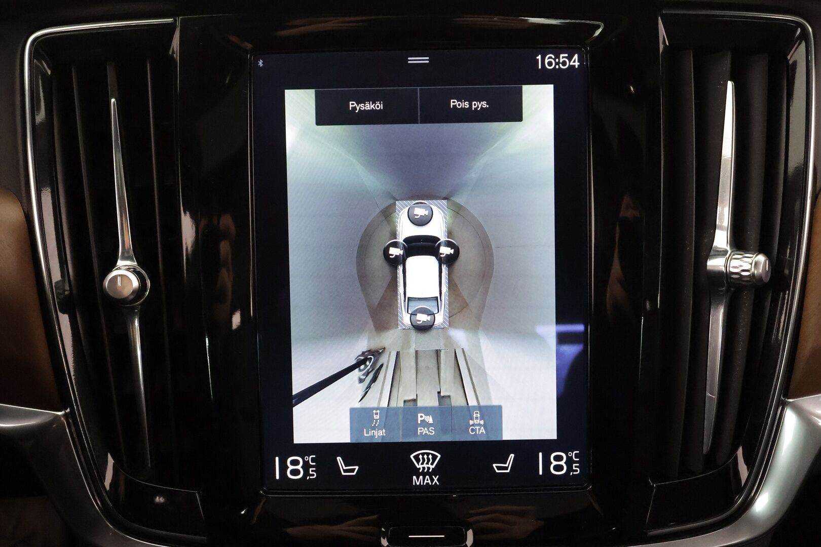 Volvo S90 2017 D5 AWD Inscription aut. * ACC / B&W / HUD / 360° / Webasto / Kattoluukku / Styling Kit / Muistinahat / Full LED / BLIS * - Ilman AD-Blue järjestelmää / Kahdet renkaat aluvanteilla / Supervarusteet - HULLUT AVAJAISHULINAT KORKOTARJOUS 3,29 %