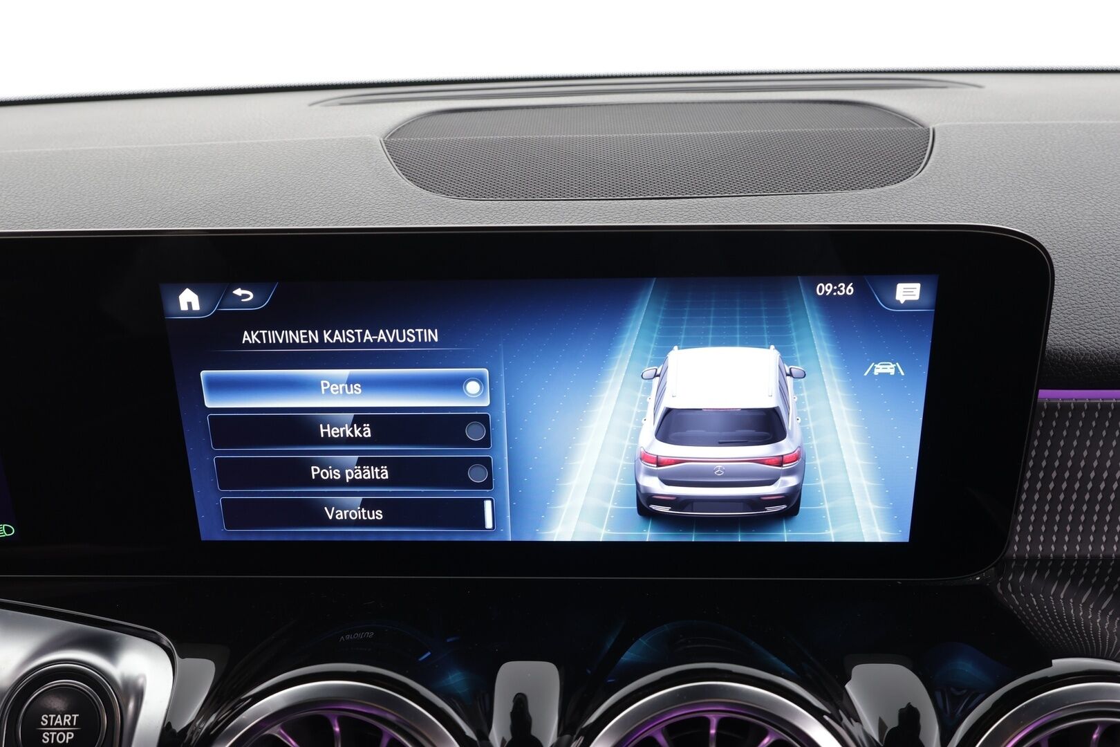 MERCEDES-BENZ EQB 2023 300 4MATIC Business 7-P * Distronic+ / Akkukäyttöinen lisälämmitin / Widescreen / 360-Kamera / High performance LED * - Kahdet Renkaat / Koti & Kauppalaturi