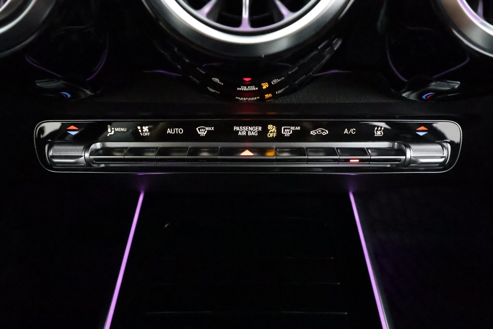 MERCEDES-BENZ EQB 2023 300 4MATIC Business 7-P * Distronic+ / Akkukäyttöinen lisälämmitin / Widescreen / 360-Kamera / High performance LED * - Kahdet Renkaat / Koti & Kauppalaturi