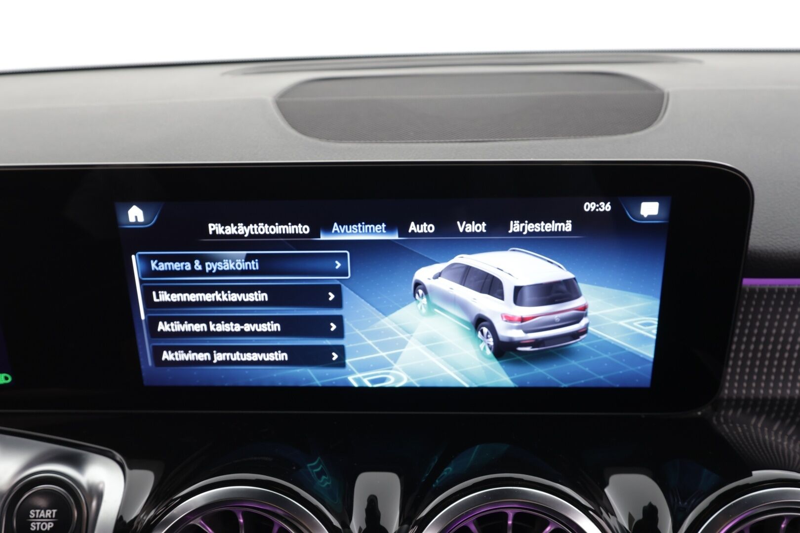 MERCEDES-BENZ EQB 2023 300 4MATIC Business 7-P * Distronic+ / Akkukäyttöinen lisälämmitin / Widescreen / 360-Kamera / High performance LED * - Kahdet Renkaat / Koti & Kauppalaturi