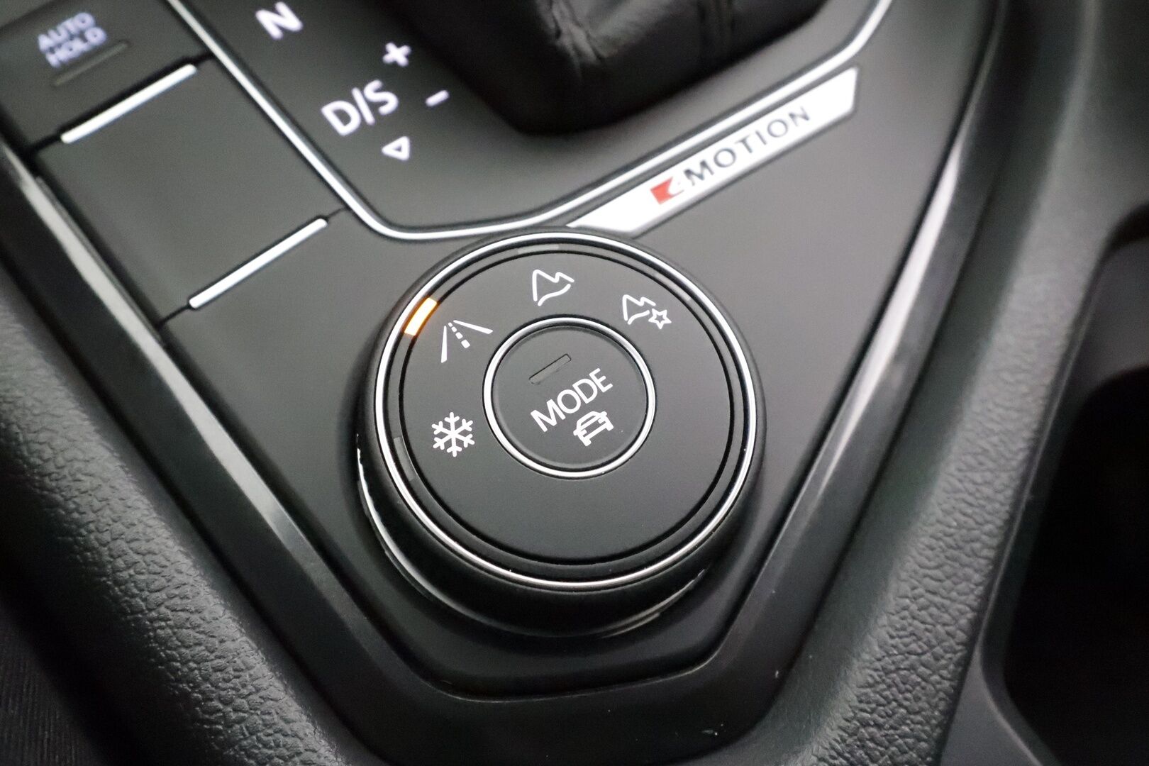 VOLKSWAGEN TIGUAN 2018 1.4TSI 4Motion DSG Highline - * ACC | Koukku | Webasto | 360° | LED | Keyless | Sähköluukku *