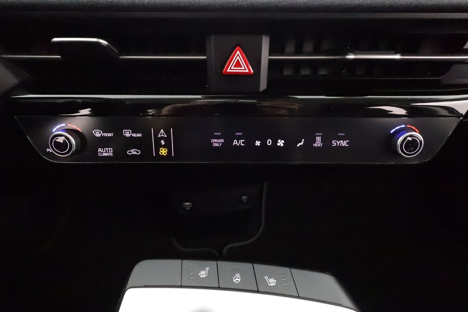 KIA EV6 2022 RWD 58 kWh 170 hv * ACC / ILP / Puolinahat / P.kamera / LED / Navi / Keyless / Ratinlämmitin * - Akku kuntotarkastettu SOH 95,9%
