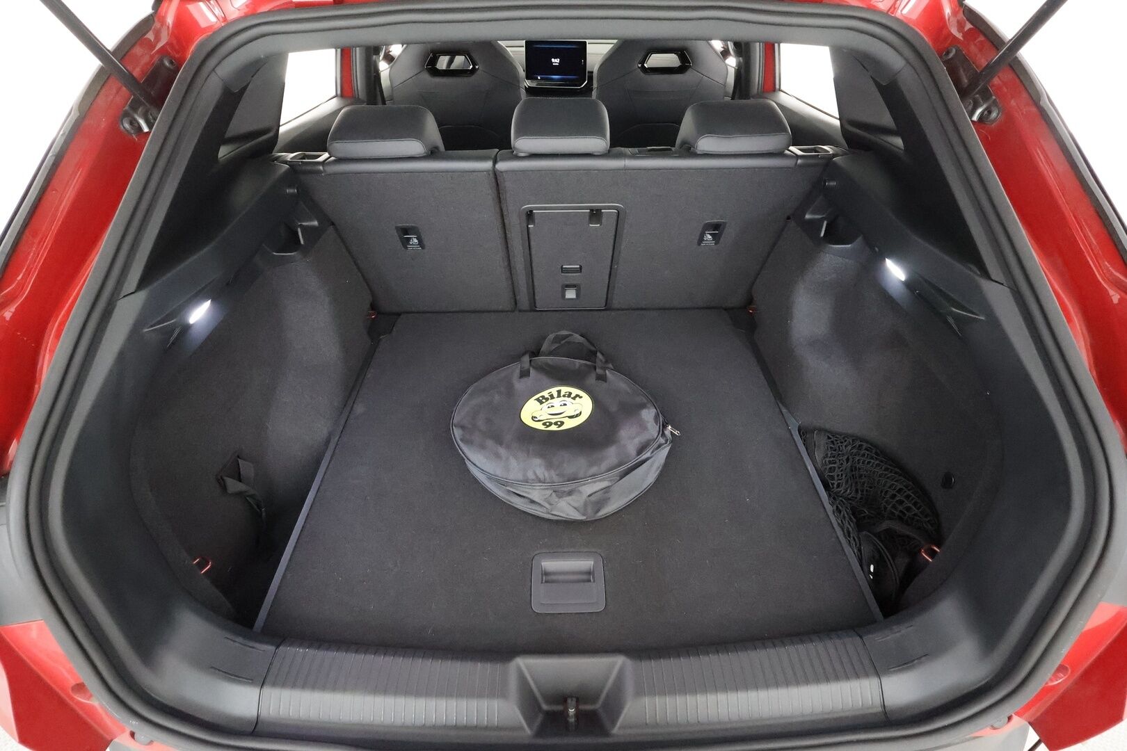 VOLKSWAGEN ID.4 2025 GTX 250 kW 4Motion * ACC / HUD / Akuston esilämmitys / Lasikatto / IQ.Light / Hierovat muistipenkit / Koukku / 360° / H&K * - Facelift / Supervarusteet / Akku kuntotarkastettu