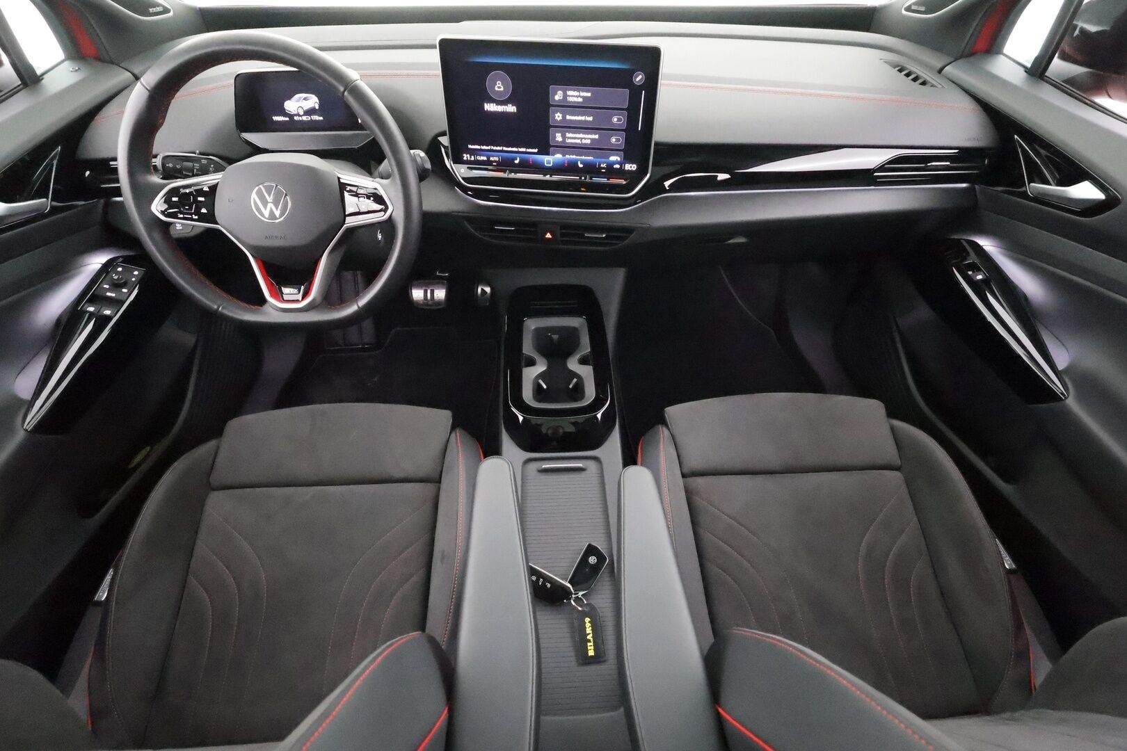 VOLKSWAGEN ID.4 2025 GTX 250 kW 4Motion * ACC / HUD / Akuston esilämmitys / Lasikatto / IQ.Light / Hierovat muistipenkit / Koukku / 360° / H&K * - Facelift / Supervarusteet / Akku kuntotarkastettu