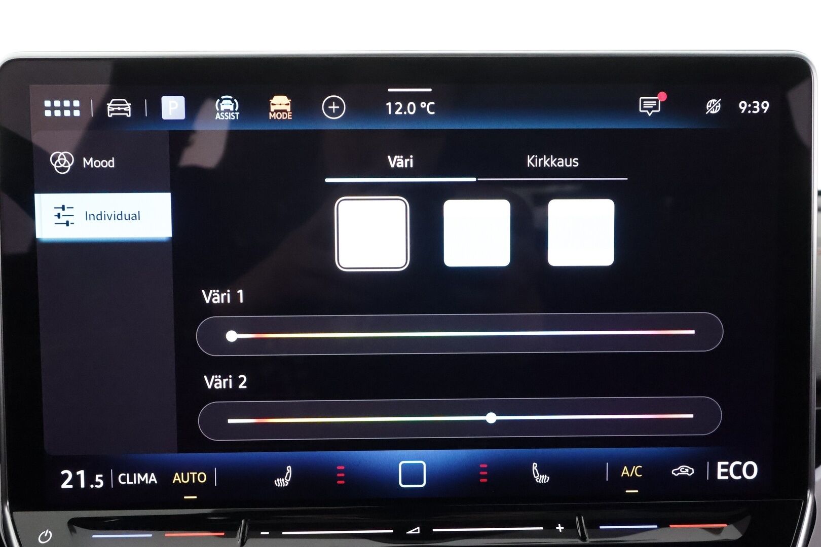 VOLKSWAGEN ID.4 2025 GTX 250 kW 4Motion * ACC / HUD / Akuston esilämmitys / Lasikatto / IQ.Light / Hierovat muistipenkit / Koukku / 360° / H&K * - Facelift / Supervarusteet / Akku kuntotarkastettu