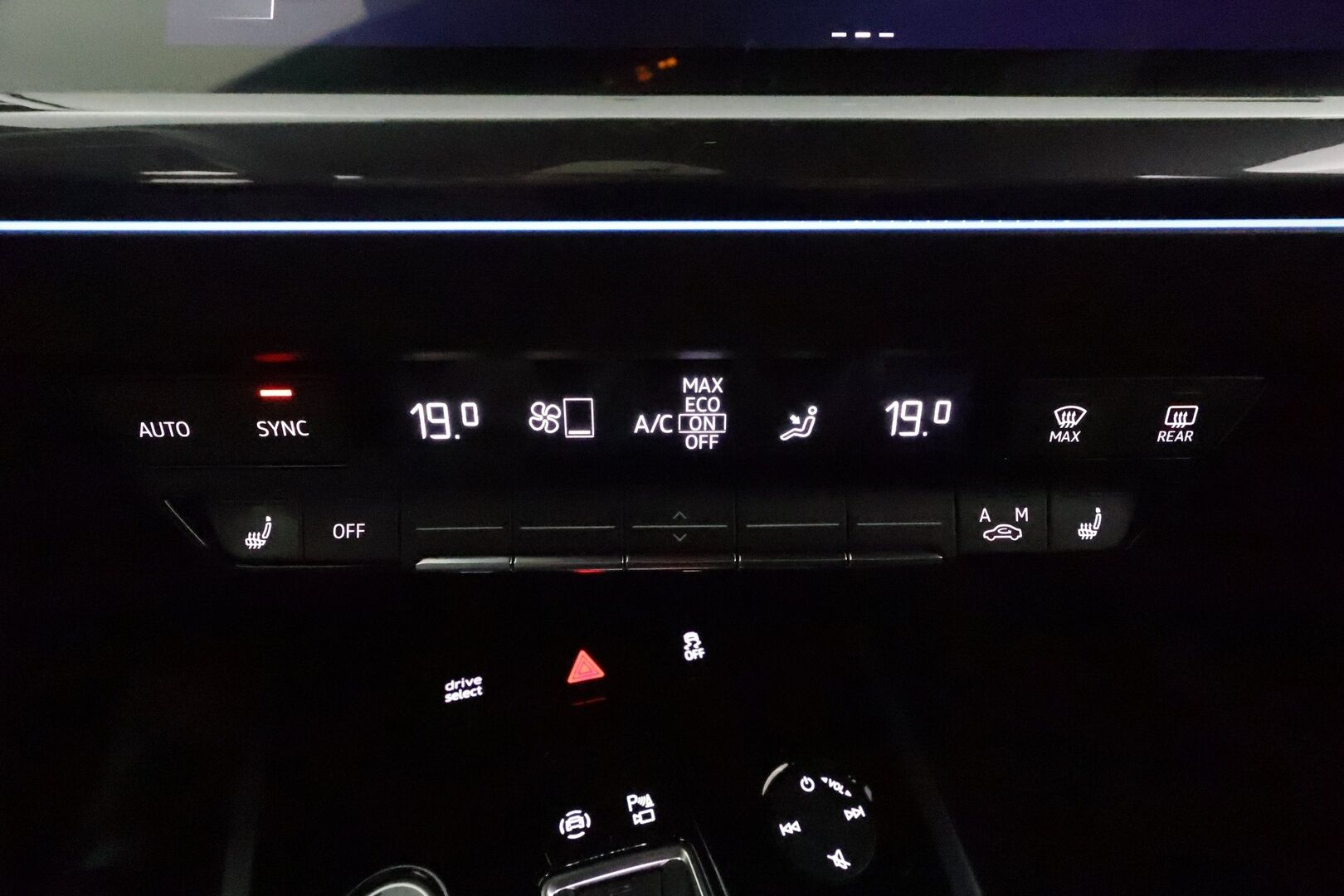 AUDI Q4 E-TRON 2022 Sportback e-tron 50 quattro S-Line **Lämpöpumppu / HUD / Adapt.Vakkari / LED-valot / P-Kamera / Sporttipenkit / Navi** - 3,99 % KORKOTARJOUS TÄHÄN AUTOON - Merkkihuollettu