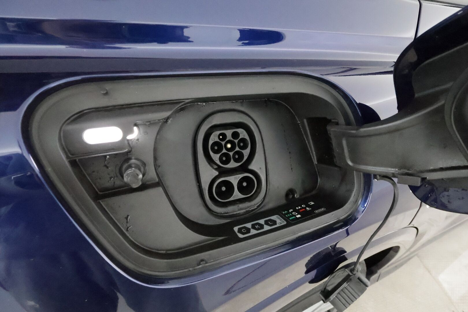 AUDI Q4 E-TRON 2022 Sportback e-tron 50 quattro S-Line **Lämpöpumppu / HUD / Adapt.Vakkari / LED-valot / P-Kamera / Sporttipenkit / Navi** - 3,99 % KORKOTARJOUS TÄHÄN AUTOON - Merkkihuollettu