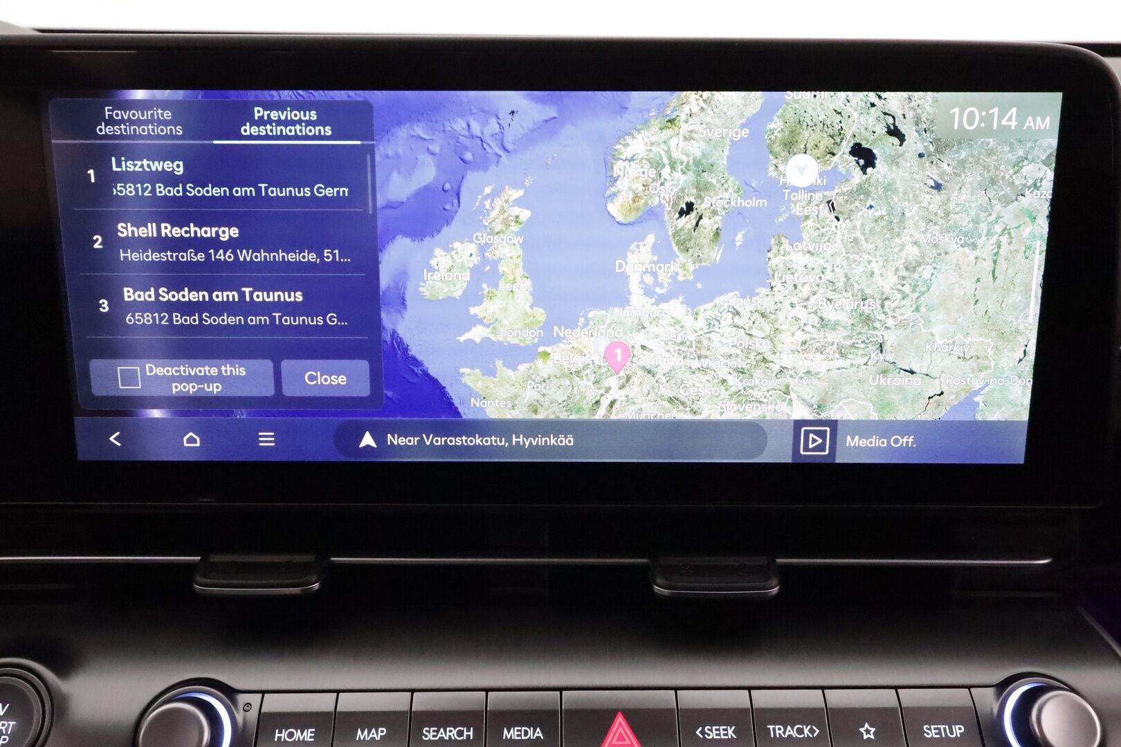 HYUNDAI KONA 2024 65 kWh 217 hv Premium **Adapt.vakkari / Lämpöpumppu / Bose / 360.kamera / HUD / Lasikattoluukku / KeylessGo** - 3,99 % KORKOTARJOUS TÄHÄN AUTOON - Akku kuntotarkastettu 