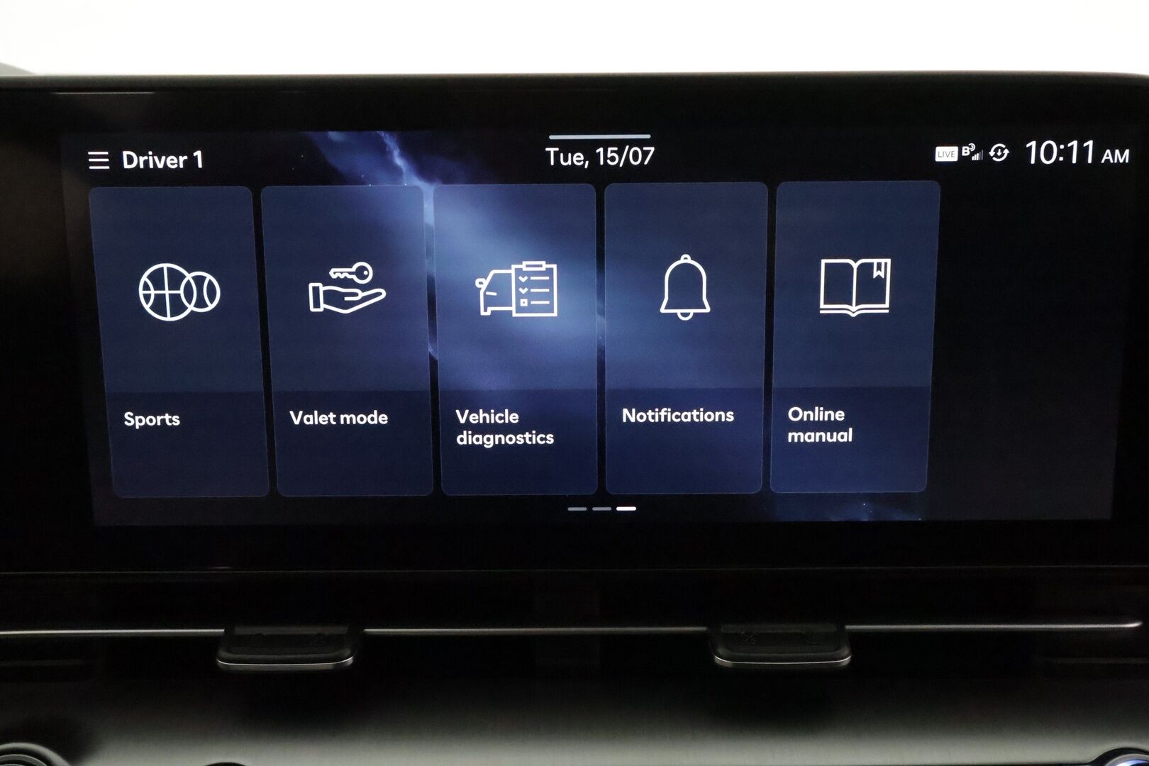 HYUNDAI KONA 2024 65 kWh 217 hv Premium **Adapt.vakkari / Lämpöpumppu / Bose / 360.kamera / HUD / Lasikattoluukku / KeylessGo** - 3,99 % KORKOTARJOUS TÄHÄN AUTOON - Akku kuntotarkastettu 