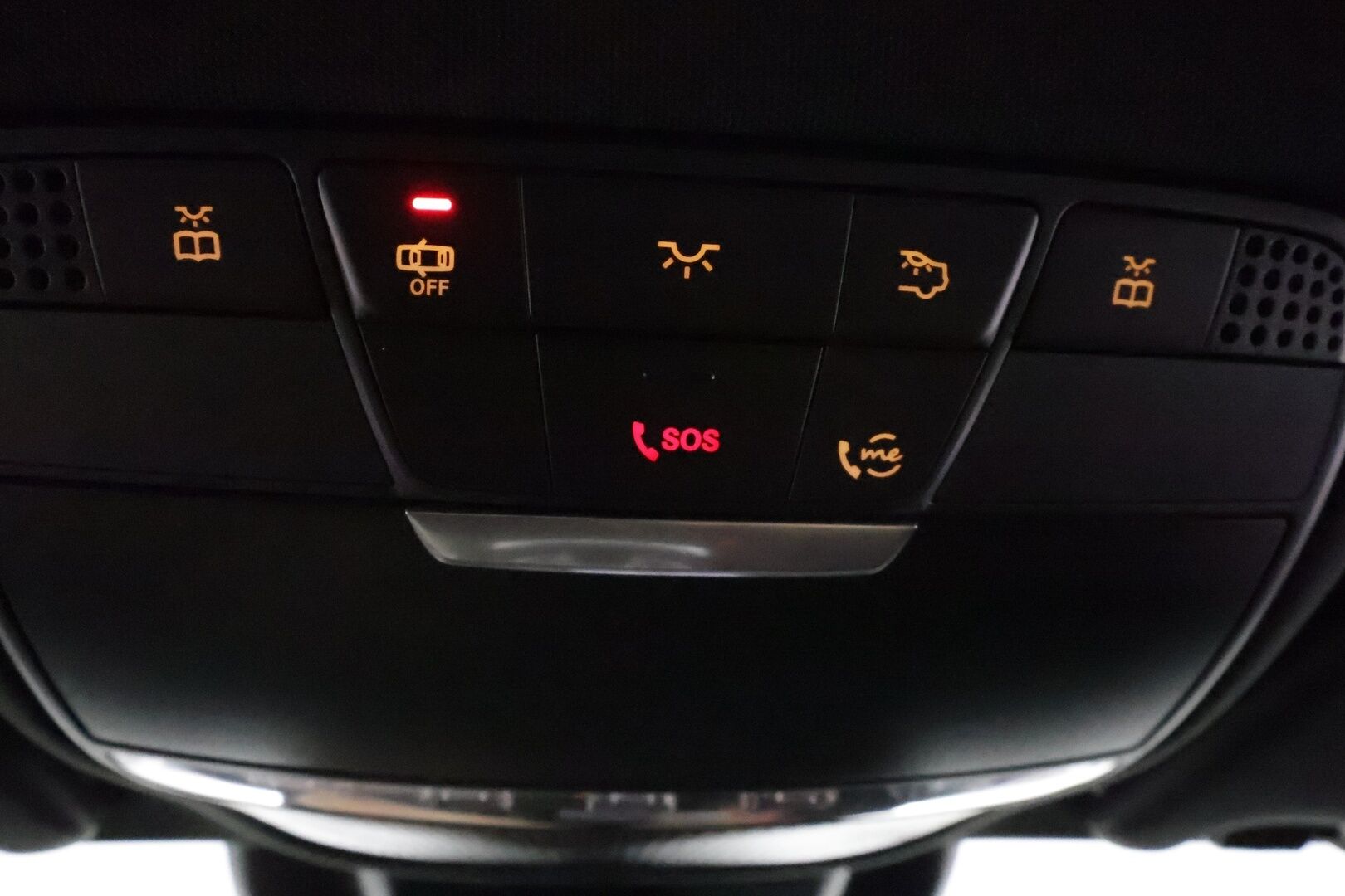 MERCEDES-BENZ C 2021 300e T AMG **LED-High Performance / P.kamera / Sporttipenkit / Koukku / Navi / Apple&Android** - Kahdet Renkaat