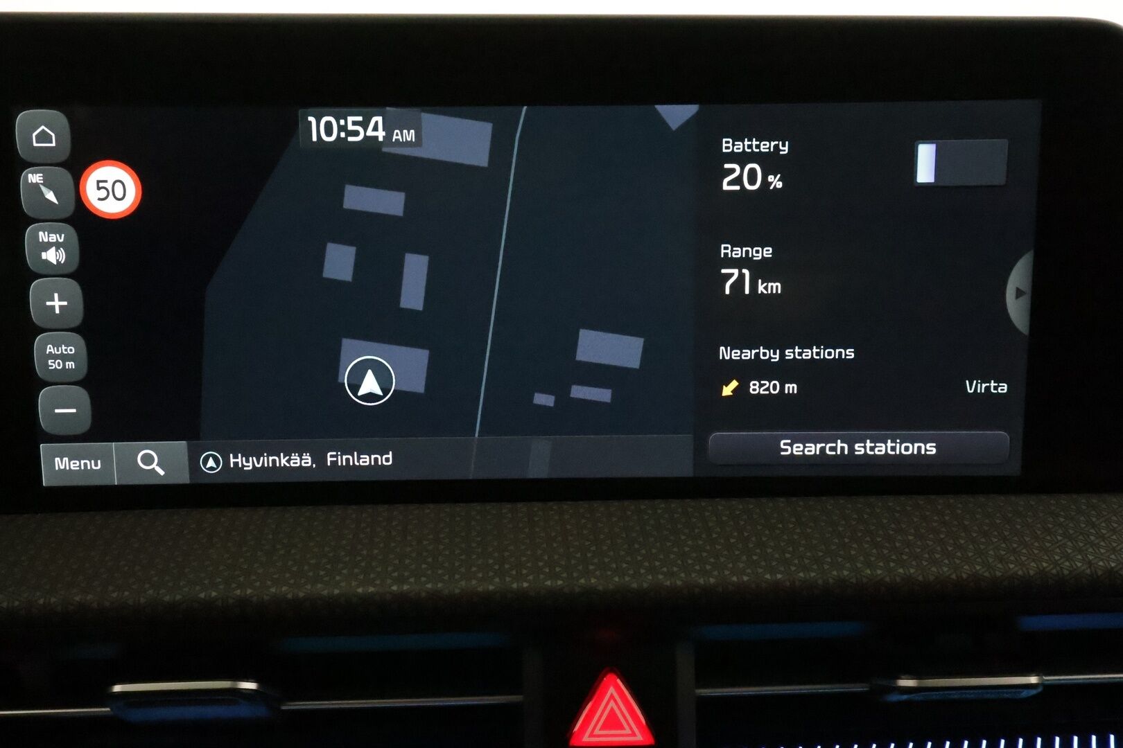 KIA EV6 2022 77kWh AWD 325hv Plus **Adapt.vakkari / Lämpöpumppu / Ilmastoidut nahat / Muistipenkki / 360.kamera / Koukku / KeylessGo** - 3,99 % KORKOTARJOUS TÄHÄN AUTOON - Akku kuntotarkastettu / Kahdet renkaat aluvanteilla / Penkinlämmittimet takana / Merkkihuollettu