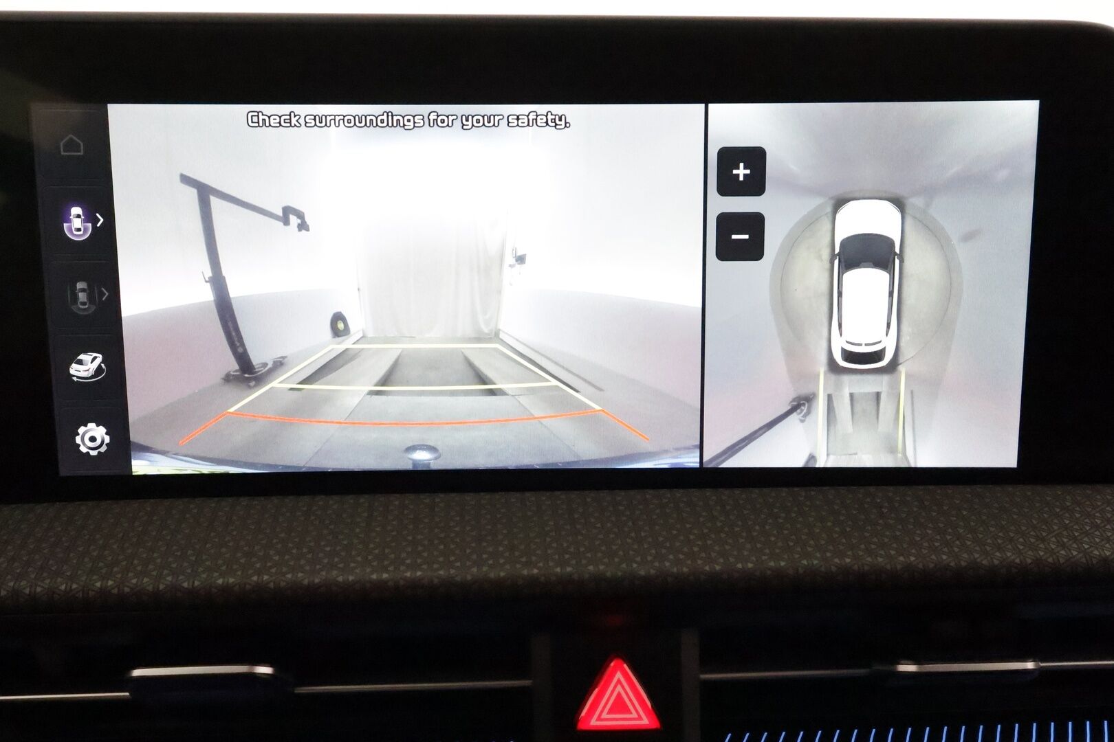 KIA EV6 2022 77kWh AWD 325hv Plus **Adapt.vakkari / Lämpöpumppu / Ilmastoidut nahat / Muistipenkki / 360.kamera / Koukku / KeylessGo** - 3,99 % KORKOTARJOUS TÄHÄN AUTOON - Akku kuntotarkastettu / Kahdet renkaat aluvanteilla / Penkinlämmittimet takana / Merkkihuollettu