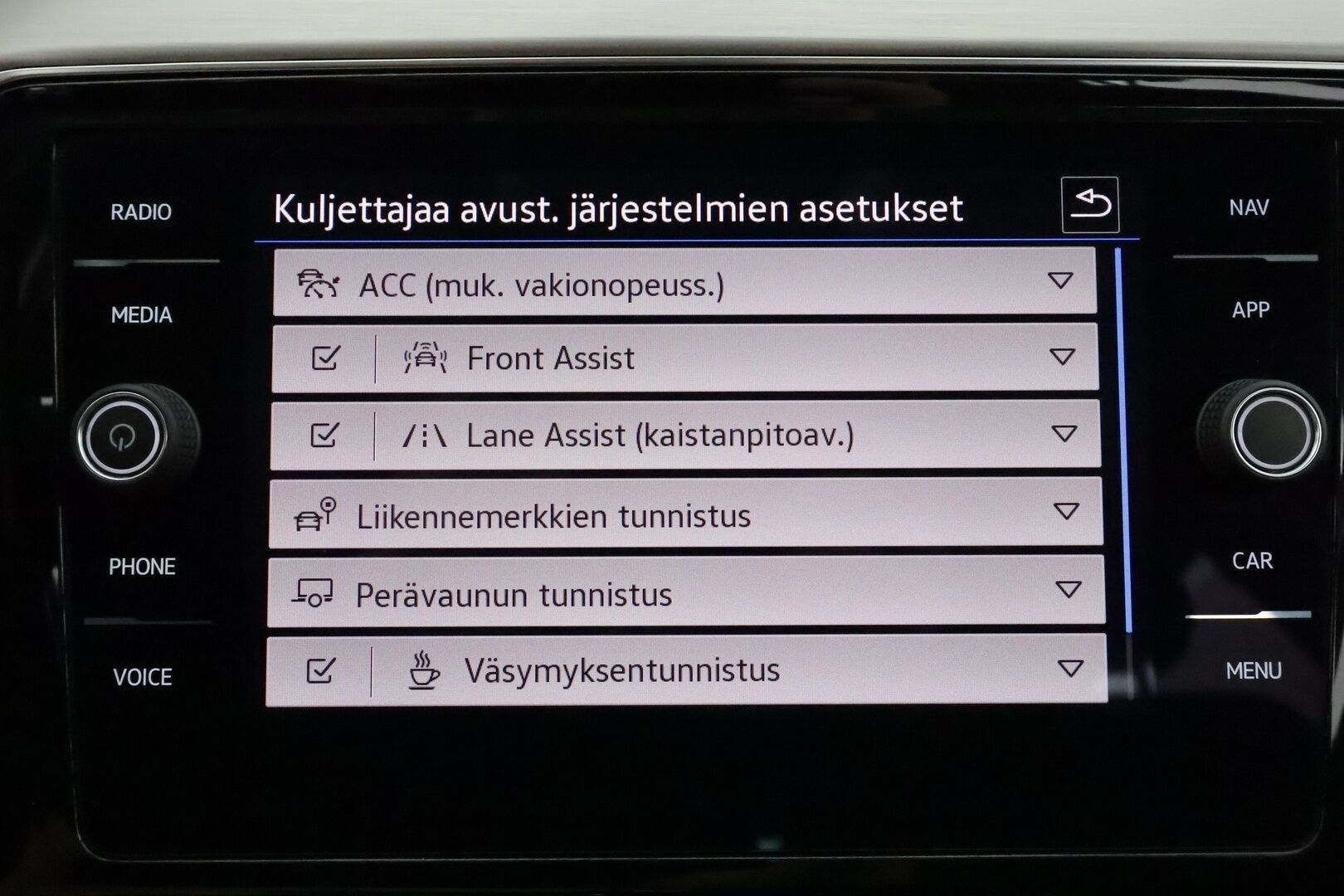 VOLKSWAGEN PASSAT 2021 Variant Alltrack 2,0 TDI SCR 147 kW 4MOTION DSG **Webasto / Koukku / Adapt.Vakkari / Matrix-LED / P.kamera / Navi** - Digimittari / Merkkihuollettu / Kahdet Renkaat