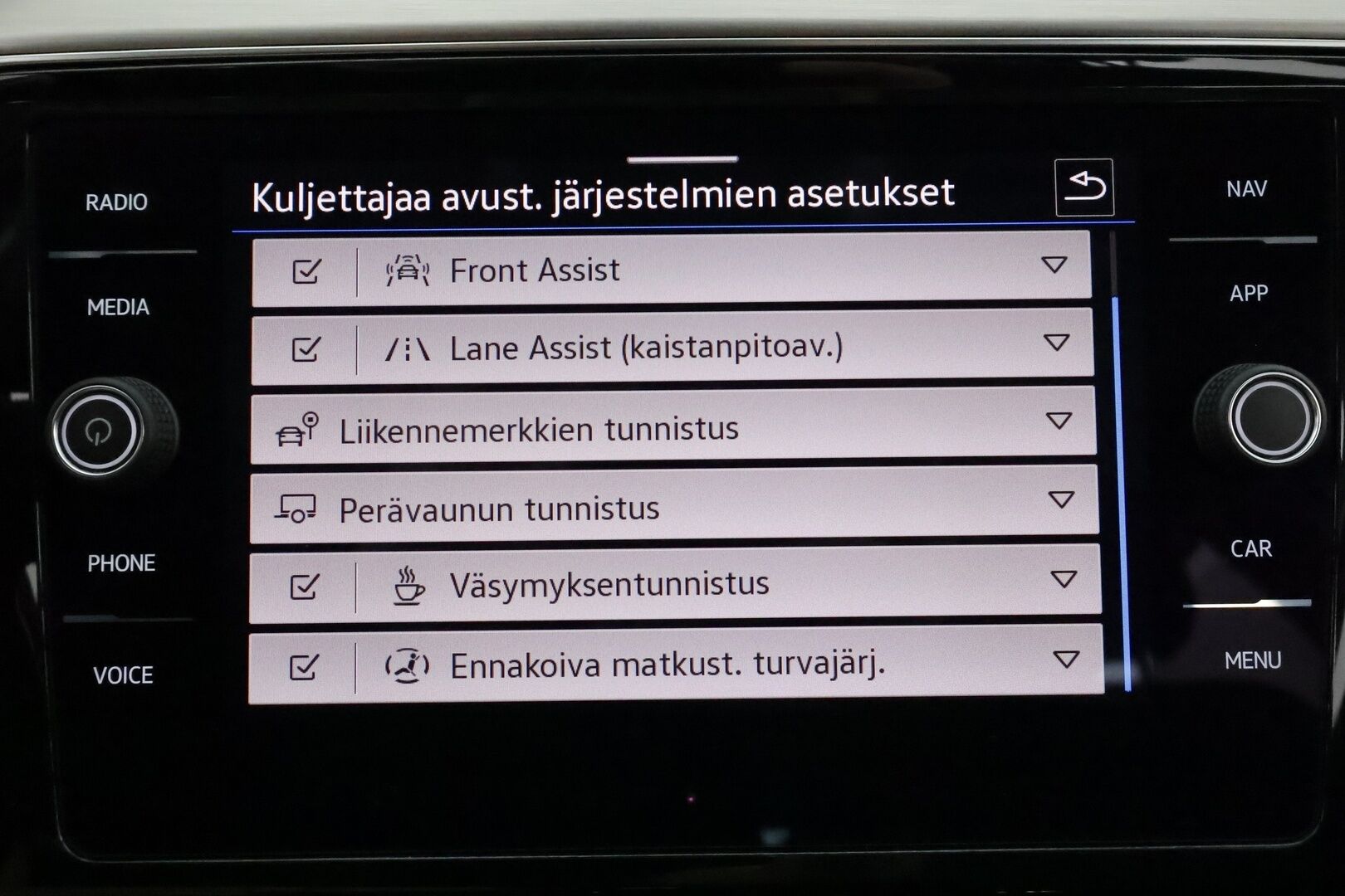 VOLKSWAGEN PASSAT 2021 Variant Alltrack 2,0 TDI SCR 147 kW 4MOTION DSG **Webasto / Koukku / Adapt.Vakkari / Matrix-LED / P.kamera / Navi** - Digimittari / Merkkihuollettu / Kahdet Renkaat