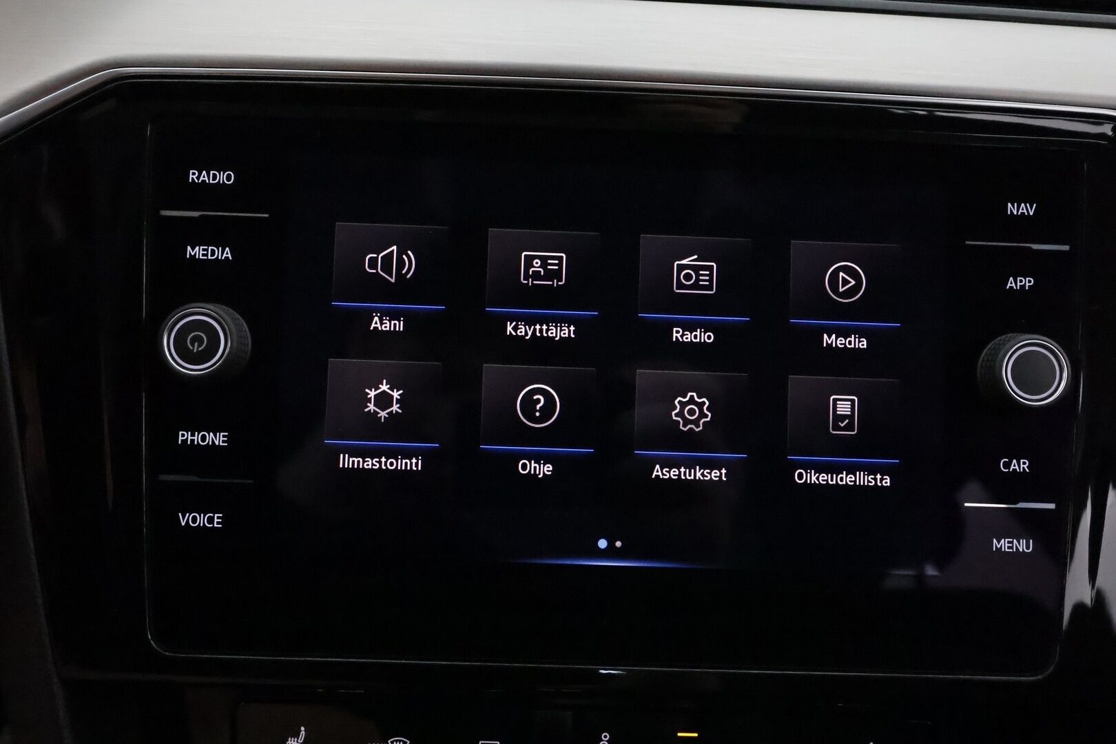 VOLKSWAGEN PASSAT 2021 Variant Alltrack 2,0 TDI SCR 147 kW 4MOTION DSG **Webasto / Koukku / Adapt.Vakkari / Matrix-LED / P.kamera / Navi** - Digimittari / Merkkihuollettu / Kahdet Renkaat