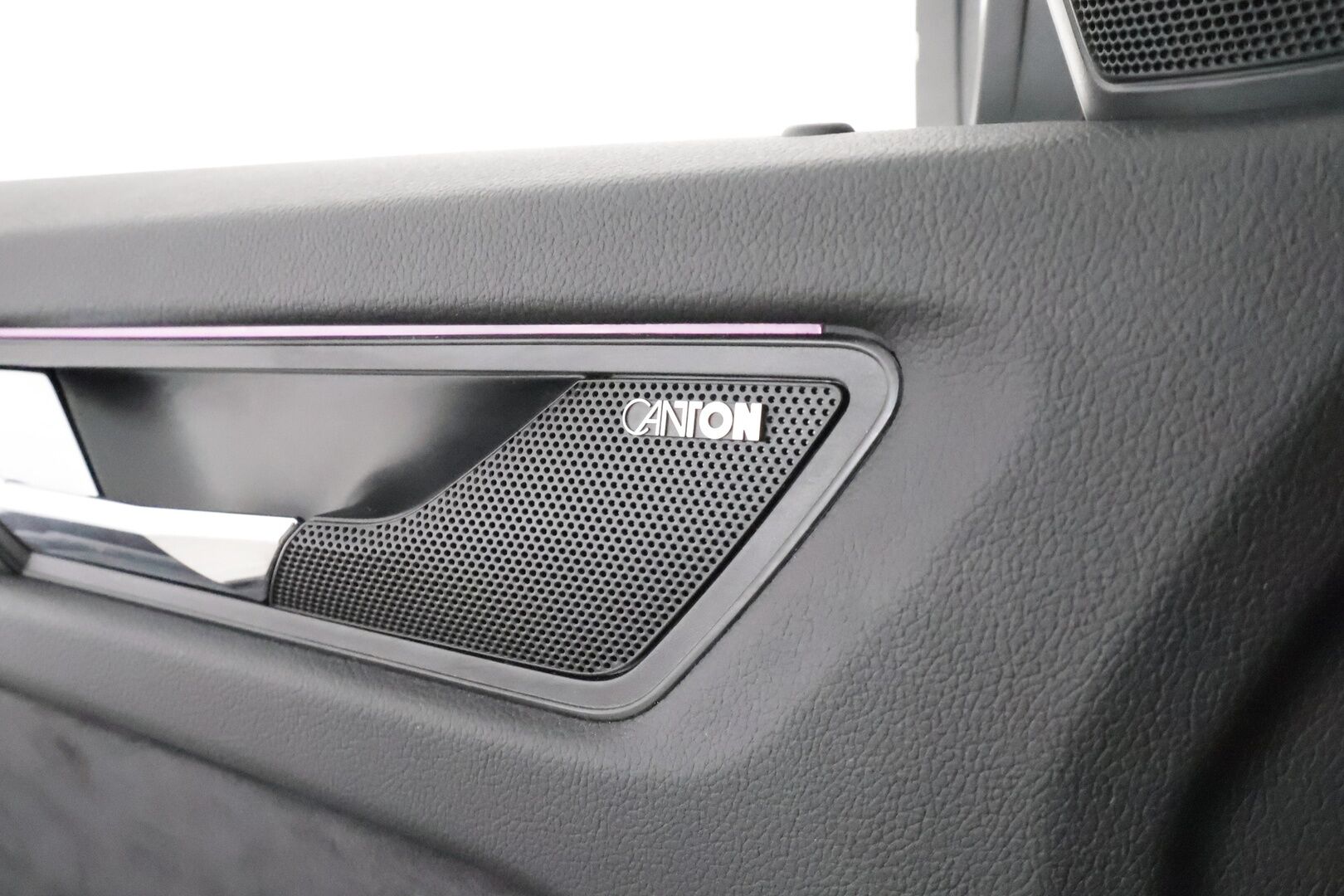 SKODA KODIAQ 2019 2,0 TSI 4x4 Scout DSG Autom. 7-Paikkainen - 3,99 % KORKOTARJOUS TÄHÄN AUTOON - 7-P / Webasto / Adapt.Vakkari / Canton Premium Sound / Vetokoukku / Peruutuskamera / Nahka-Alcantara / Supervarusteet / Juuri tullut Tampereelle!