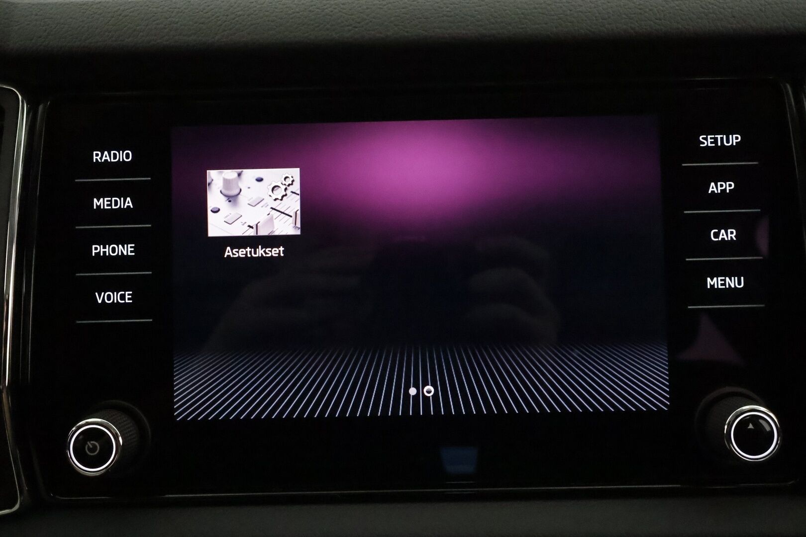 SKODA KODIAQ 2019 2,0 TSI 4x4 Scout DSG Autom. 7-Paikkainen - 3,99 % KORKOTARJOUS TÄHÄN AUTOON - 7-P / Webasto / Adapt.Vakkari / Canton Premium Sound / Vetokoukku / Peruutuskamera / Nahka-Alcantara / Supervarusteet / Juuri tullut Tampereelle!