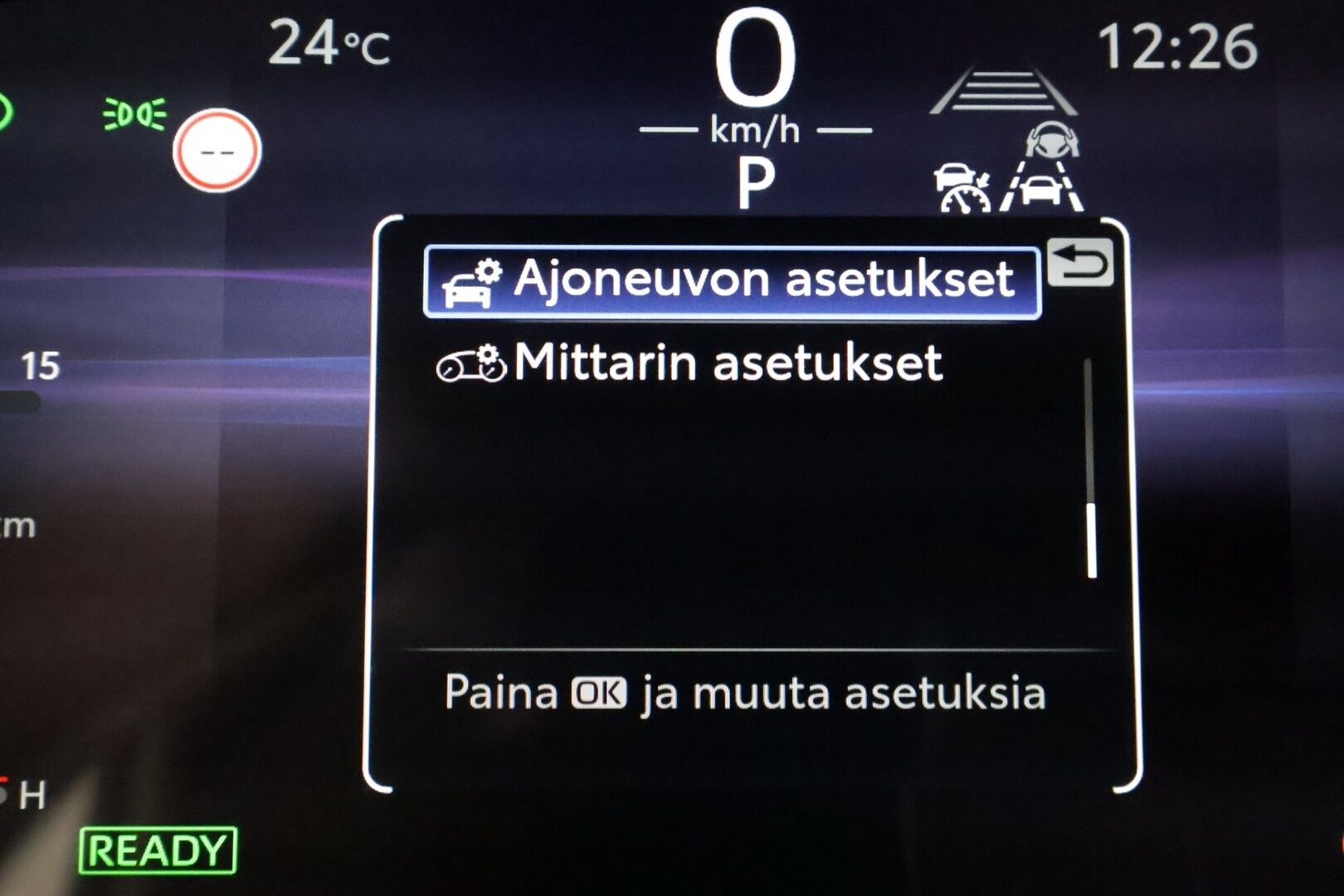 TOYOTA COROLLA CROSS 2022 2.0 Hybrid AWD-i Launch Edition ** Adapt.vakkari / P.kamera / Navi / Digimittaristo / KeylessGo / LED / Ratinlämmitin** - 3,99 % KORKOTARJOUS TÄHÄN AUTOON 31.8. ASTI! - Kahdet renkaat aluvanteilla / Merkkihuollettu