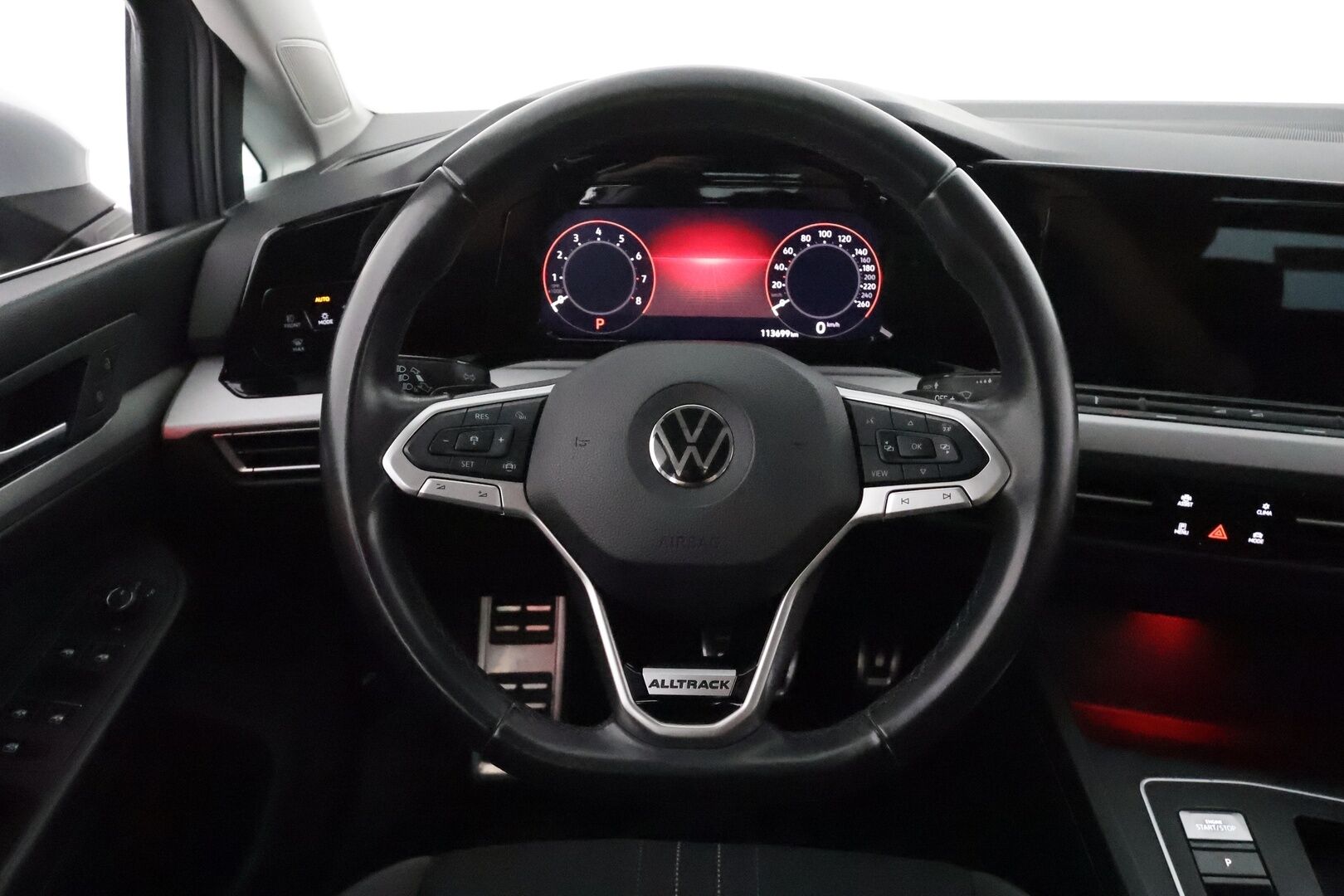 VOLKSWAGEN GOLF 2022 Variant Alltrack 2,0 TSI 140 kW 4MOTION DSG *Webasto / Koukku / ACC / LED-valot / P.Kamera / Navi* - 3,99 % KORKOTARJOUS TÄHÄN AUTOON - Merkkihuollettu / Kahdet renkaat sekä alumiinivanteet / Seuraava katsastus 22.2.2027