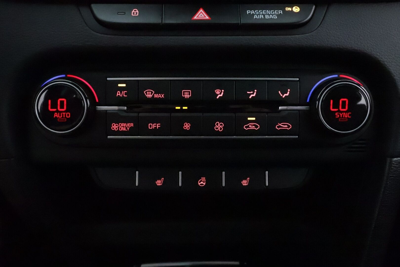 KIA XCEED 2022 1,6 GDI Plug-In Hybrid Business Premium DCT **Adapt.vakkari / P.kamera / Puolinahat / Digimittaristo / Sähköluukku** - Kahdet renkaat aluvanteilla / Merkkihuollettu / KeylessGo / Apple&Android