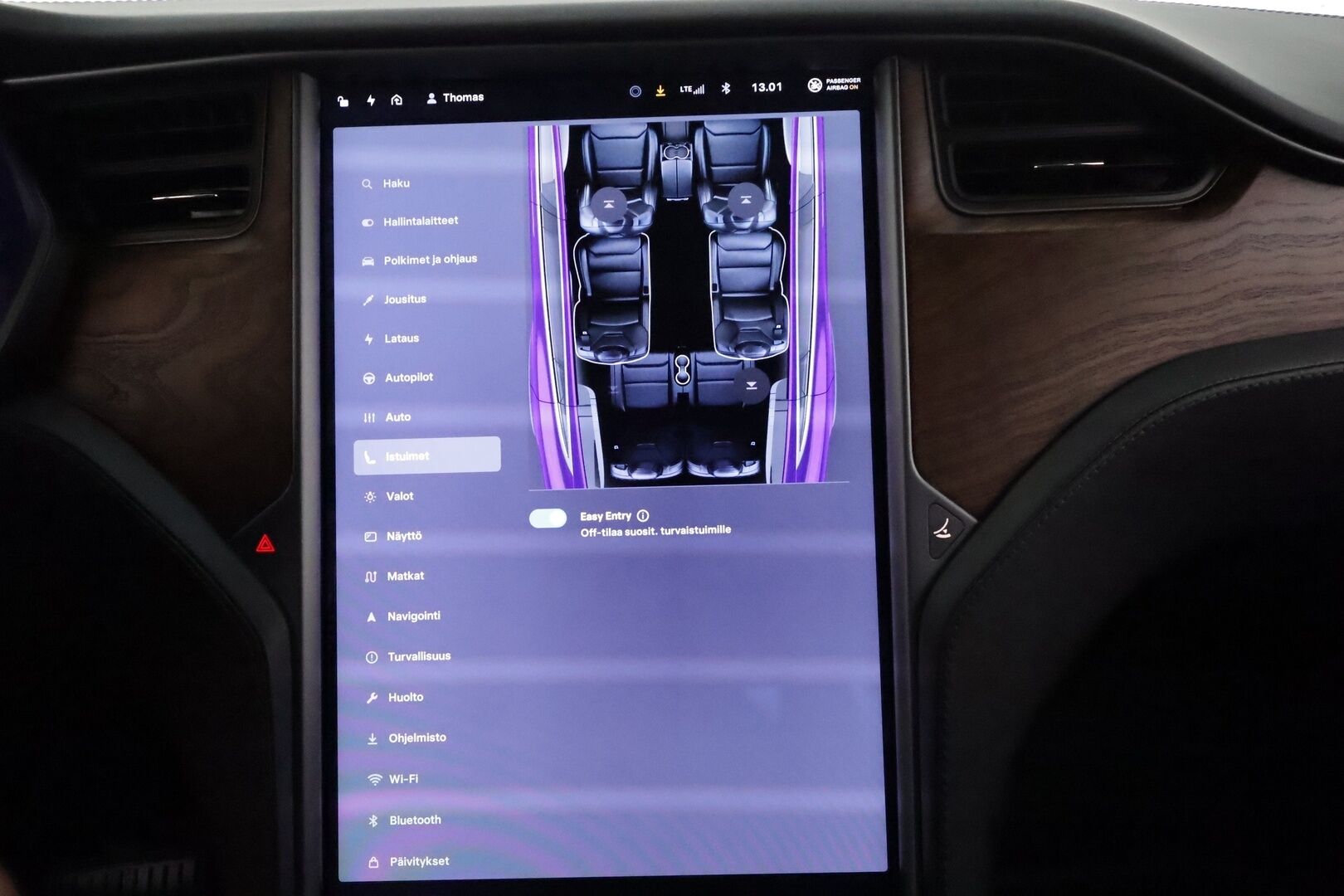 TESLA MODEL X 2020 Long Range AWD 6-Paik **Koukku / Ilma-alusta / Adapt.Vakkari / LED-valot / P.kamera / Premium Audio / Navi / Keyless** - 3,99 % KORKOTARJOUS TÄHÄN AUTOON - 2x Latauskaapelit / Kahdet Renkaat
