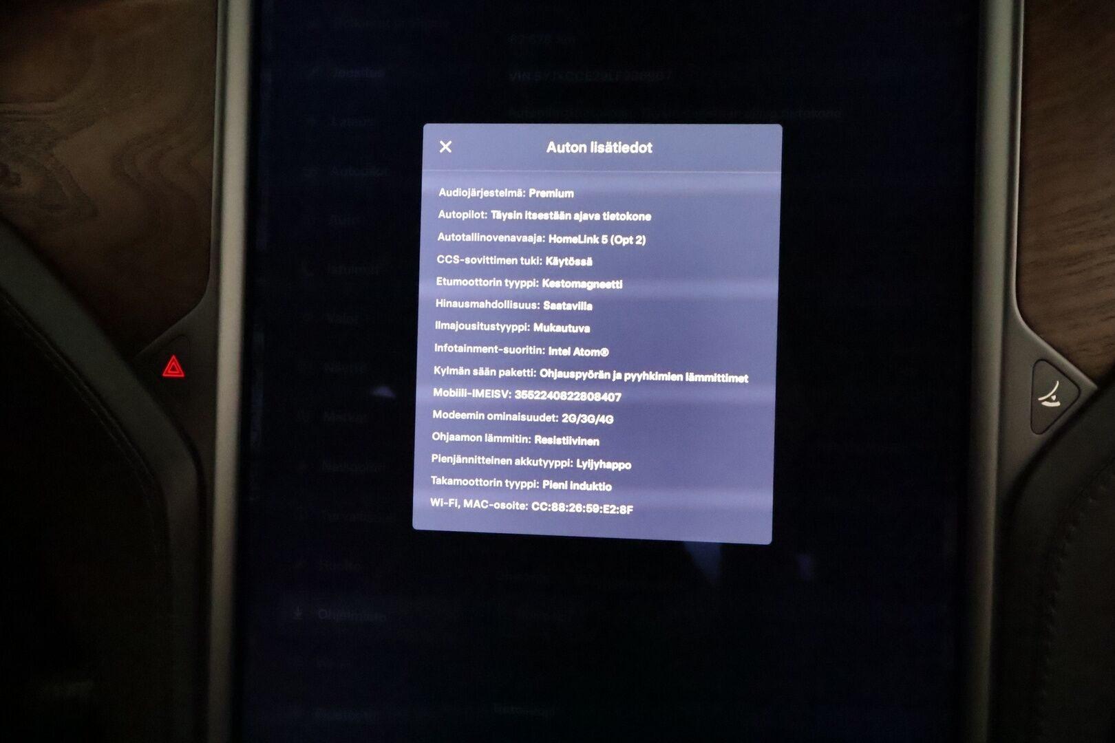 TESLA MODEL X 2020 Long Range AWD 6-Paik **Koukku / Ilma-alusta / Adapt.Vakkari / LED-valot / P.kamera / Premium Audio / Navi / Keyless** - 3,99 % KORKOTARJOUS TÄHÄN AUTOON - 2x Latauskaapelit / Kahdet Renkaat