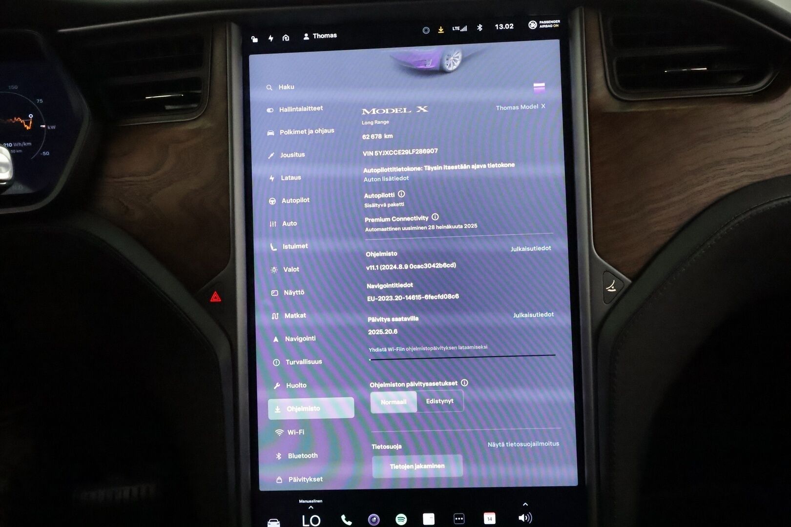 TESLA MODEL X 2020 Long Range AWD 6-Paik **Koukku / Ilma-alusta / Adapt.Vakkari / LED-valot / P.kamera / Premium Audio / Navi / Keyless** - 3,99 % KORKOTARJOUS TÄHÄN AUTOON - 2x Latauskaapelit / Kahdet Renkaat