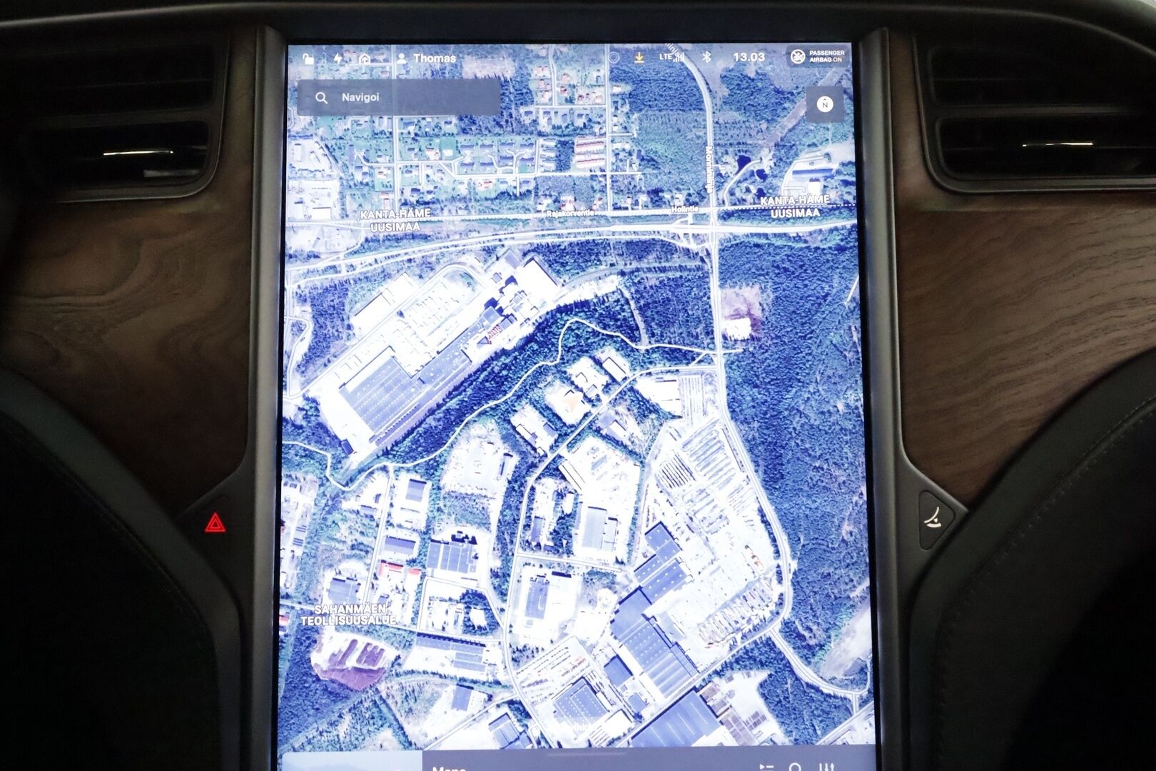 TESLA MODEL X 2020 Long Range AWD 6-Paik **Koukku / Ilma-alusta / Adapt.Vakkari / LED-valot / P.kamera / Premium Audio / Navi / Keyless** - 3,99 % KORKOTARJOUS TÄHÄN AUTOON - 2x Latauskaapelit / Kahdet Renkaat