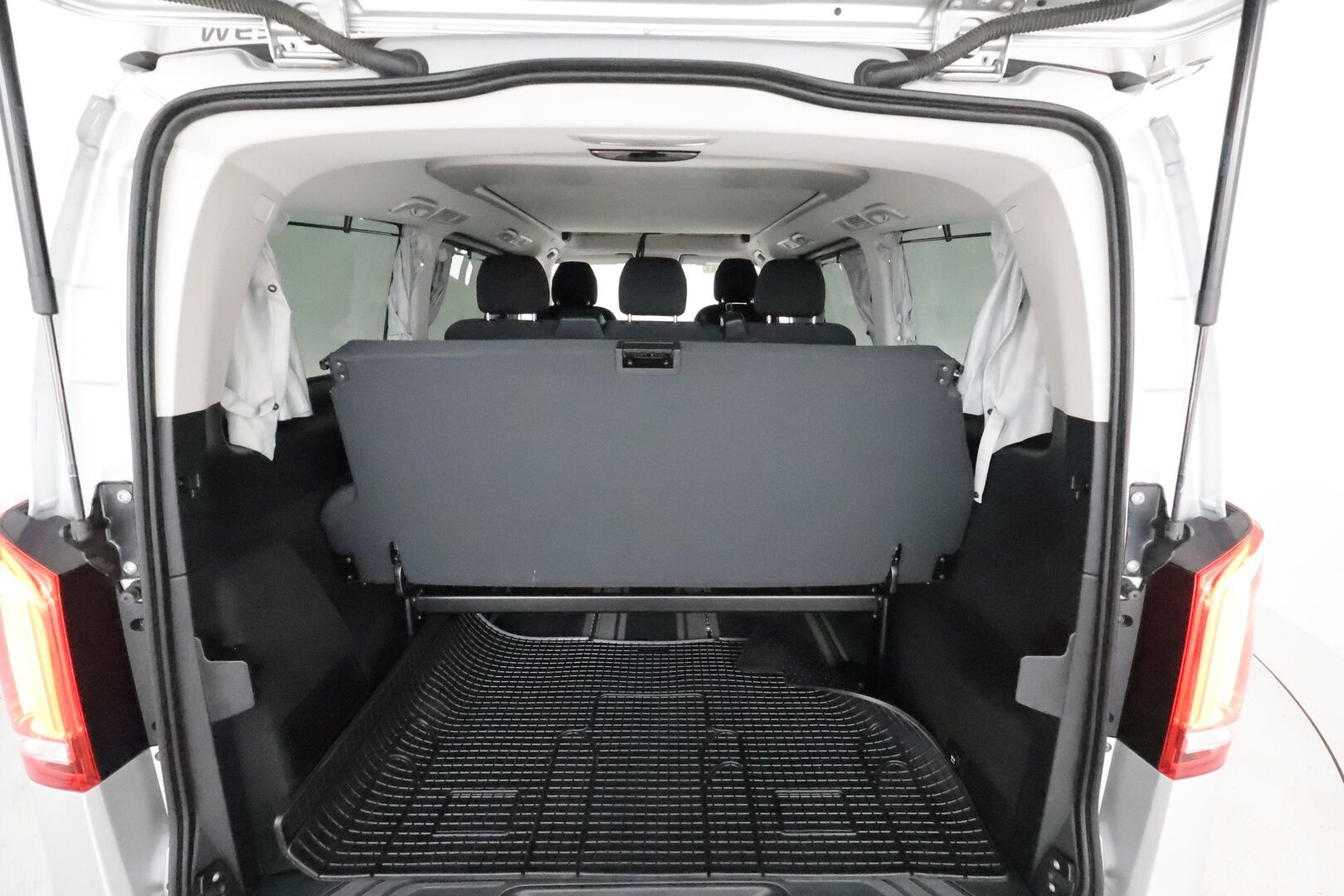 MERCEDES-BENZ V 2019 250 CDi 4Matic Marco Polo 6-paik **Vakkari / ILS LED / Pop-Up Roof / P.kamera / Navi / Bluetooth / Koukku / Lisäkatos** - 2,99 % KORKOTARJOUS TÄHÄN AUTOON - Merkkihuollettu