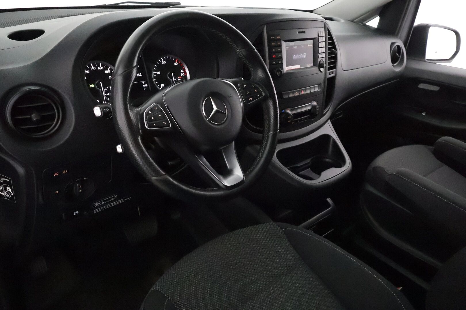MERCEDES-BENZ V 2019 250 CDi 4Matic Marco Polo 6-paik **Vakkari / ILS LED / Pop-Up Roof / P.kamera / Navi / Bluetooth / Koukku / Lisäkatos** - 2,99 % KORKOTARJOUS TÄHÄN AUTOON - Merkkihuollettu