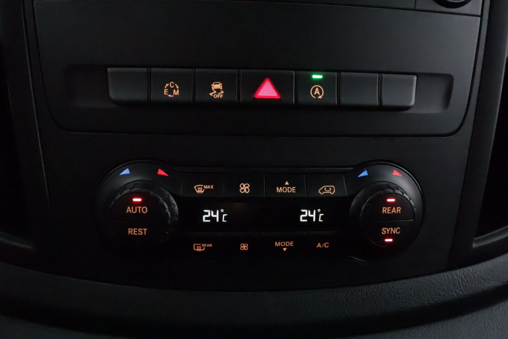 MERCEDES-BENZ V 2019 250 CDi 4Matic Marco Polo 6-paik **Vakkari / ILS LED / Pop-Up Roof / P.kamera / Navi / Bluetooth / Koukku / Lisäkatos** - 2,99 % KORKOTARJOUS TÄHÄN AUTOON - Merkkihuollettu