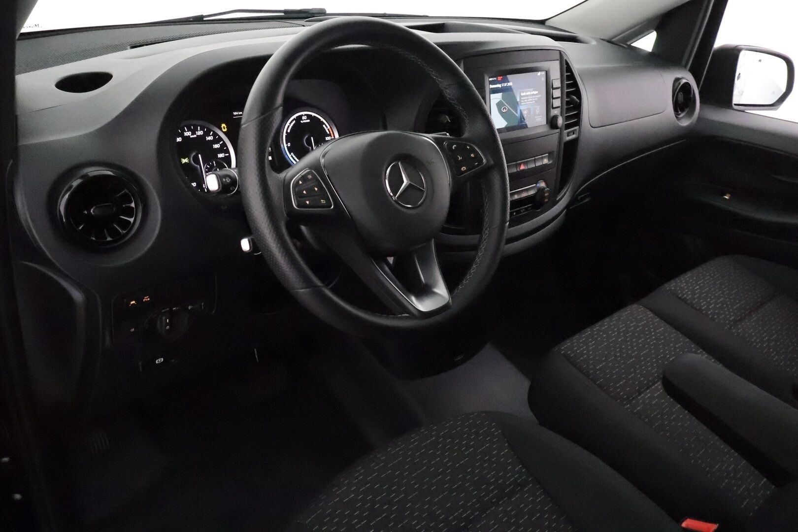 MERCEDES-BENZ eVITO 2024 129 Tourer Pro Extralang 5+1 invapaikka *P.Kamera / Vakkari / Kaistavahti / Navi / Apple&Android / Katveavustin*