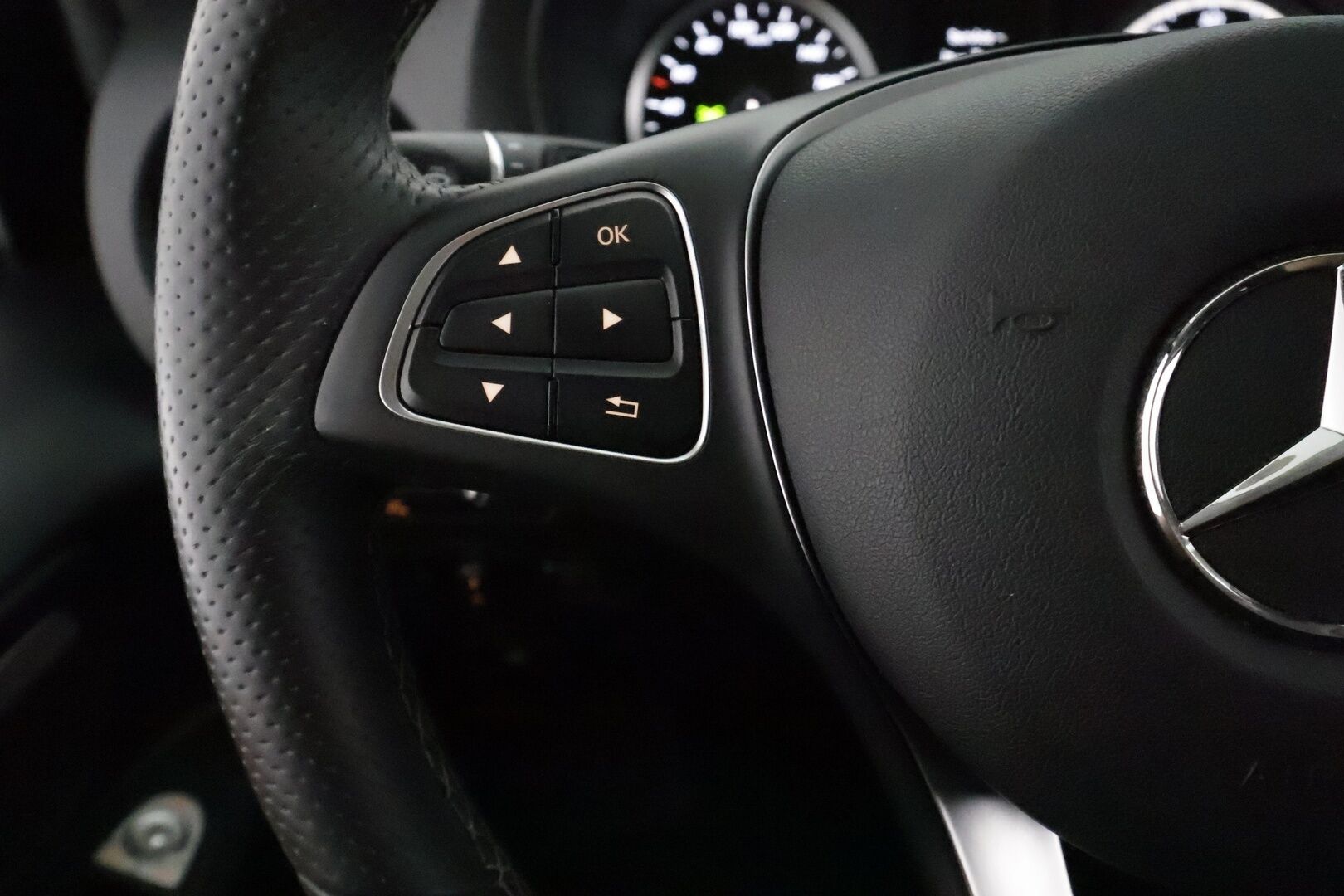 MERCEDES-BENZ eVITO 2024 129 Tourer Pro Extralang 5+1 invapaikka *P.Kamera / Vakkari / Kaistavahti / Navi / Apple&Android / Katveavustin*