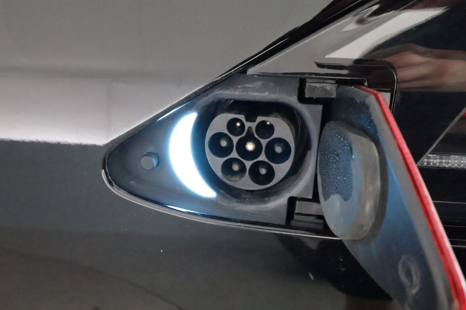 TESLA MODEL X 2020 Performance Ludicrous Dual Motor 6-Paik **Koukku / Adapt.Vakkari / LED-valot / P.kamera / Muistipenkki / Ilma-alusta** - 2,99 % KORKOTARJOUS TÄHÄN AUTOON - Kahdet Renkaat