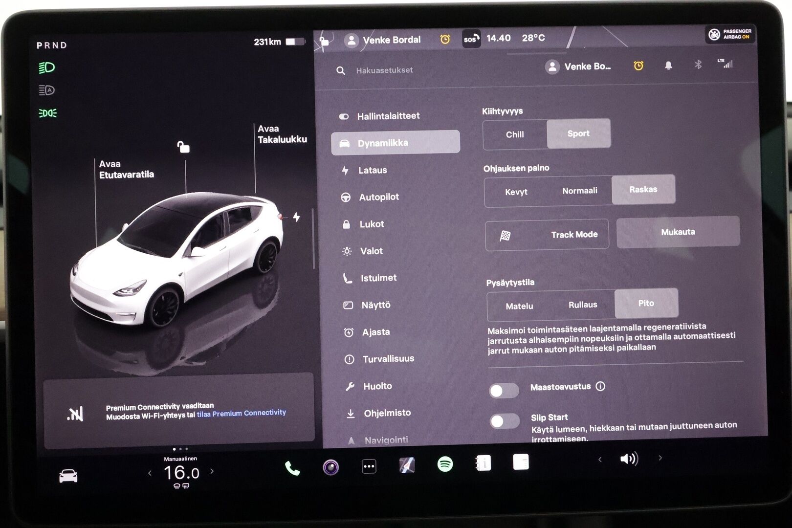 TESLA MODEL Y 2022 Performance AWD AMD Ryzen **Lasikatto / Lämpöpumppu / Adapt.Vakkari / Matrix-LED / P.Kamera / Muistipenkki / Navi** - 3,99 % KORKOTARJOUS TÄHÄN AUTOON - 2x Latauskaapelit / Kahdet Renkaat