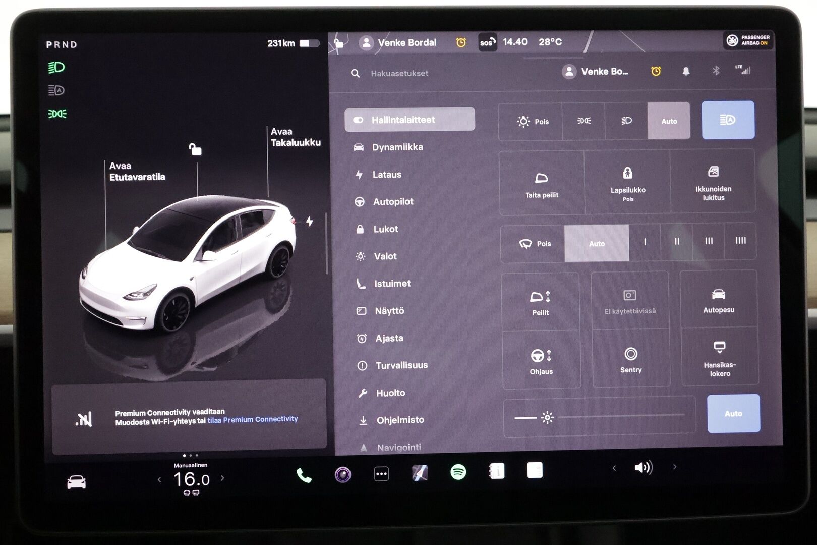 TESLA MODEL Y 2022 Performance AWD AMD Ryzen **Lasikatto / Lämpöpumppu / Adapt.Vakkari / Matrix-LED / P.Kamera / Muistipenkki / Navi** - 3,99 % KORKOTARJOUS TÄHÄN AUTOON - 2x Latauskaapelit / Kahdet Renkaat