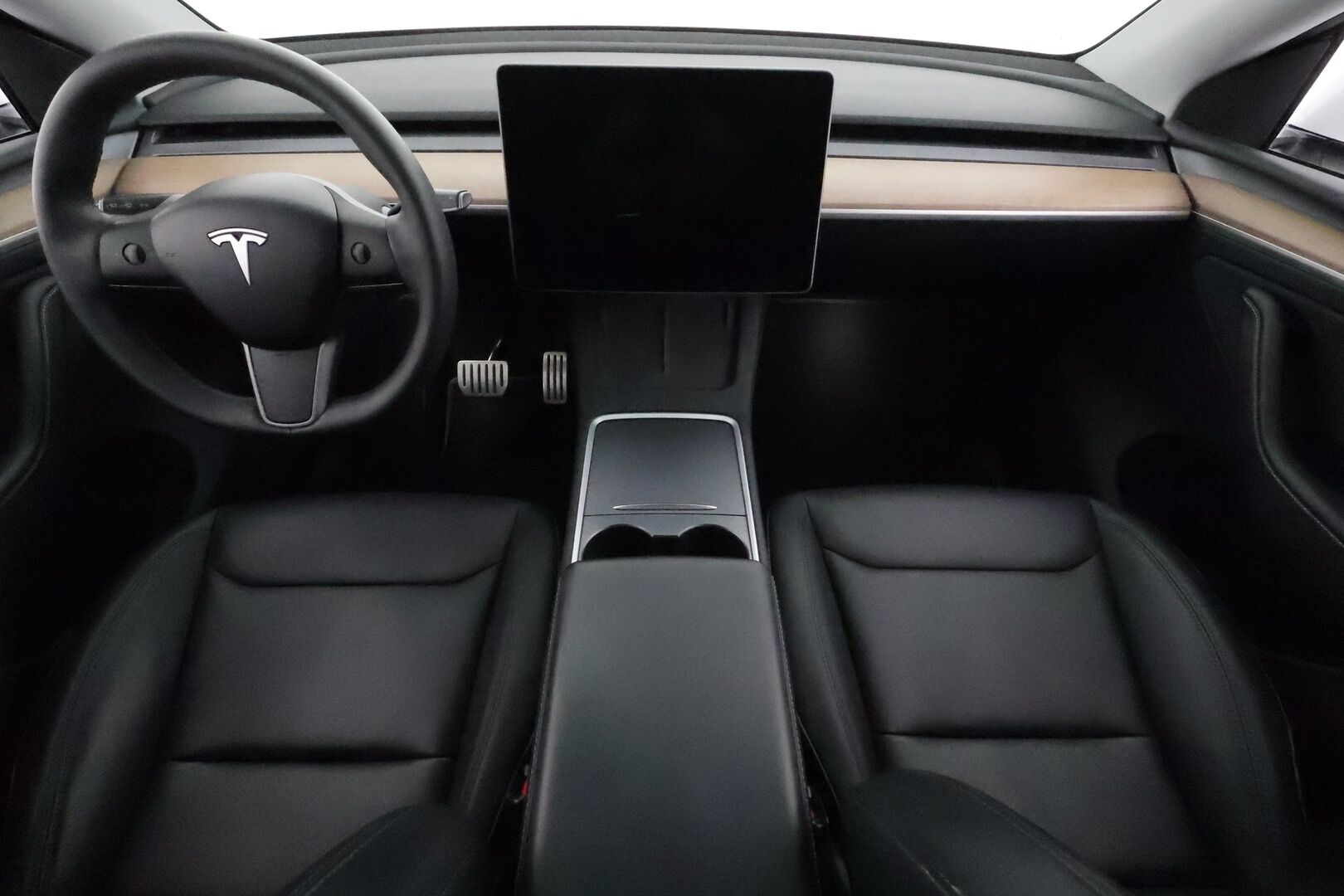 TESLA MODEL Y 2022 Performance AWD AMD Ryzen **Lasikatto / Lämpöpumppu / Adapt.Vakkari / Matrix-LED / P.Kamera / Muistipenkki / Navi** - 3,99 % KORKOTARJOUS TÄHÄN AUTOON - 2x Latauskaapelit / Kahdet Renkaat