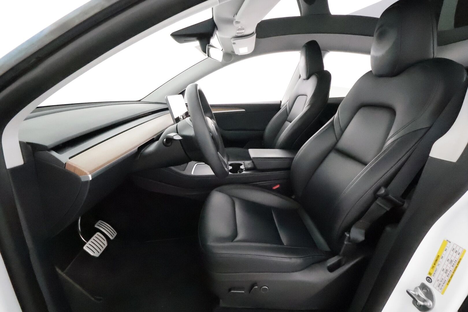 TESLA MODEL Y 2022 Performance AWD AMD Ryzen **Lasikatto / Lämpöpumppu / Adapt.Vakkari / Matrix-LED / P.Kamera / Muistipenkki / Navi** - 3,99 % KORKOTARJOUS TÄHÄN AUTOON - 2x Latauskaapelit / Kahdet Renkaat