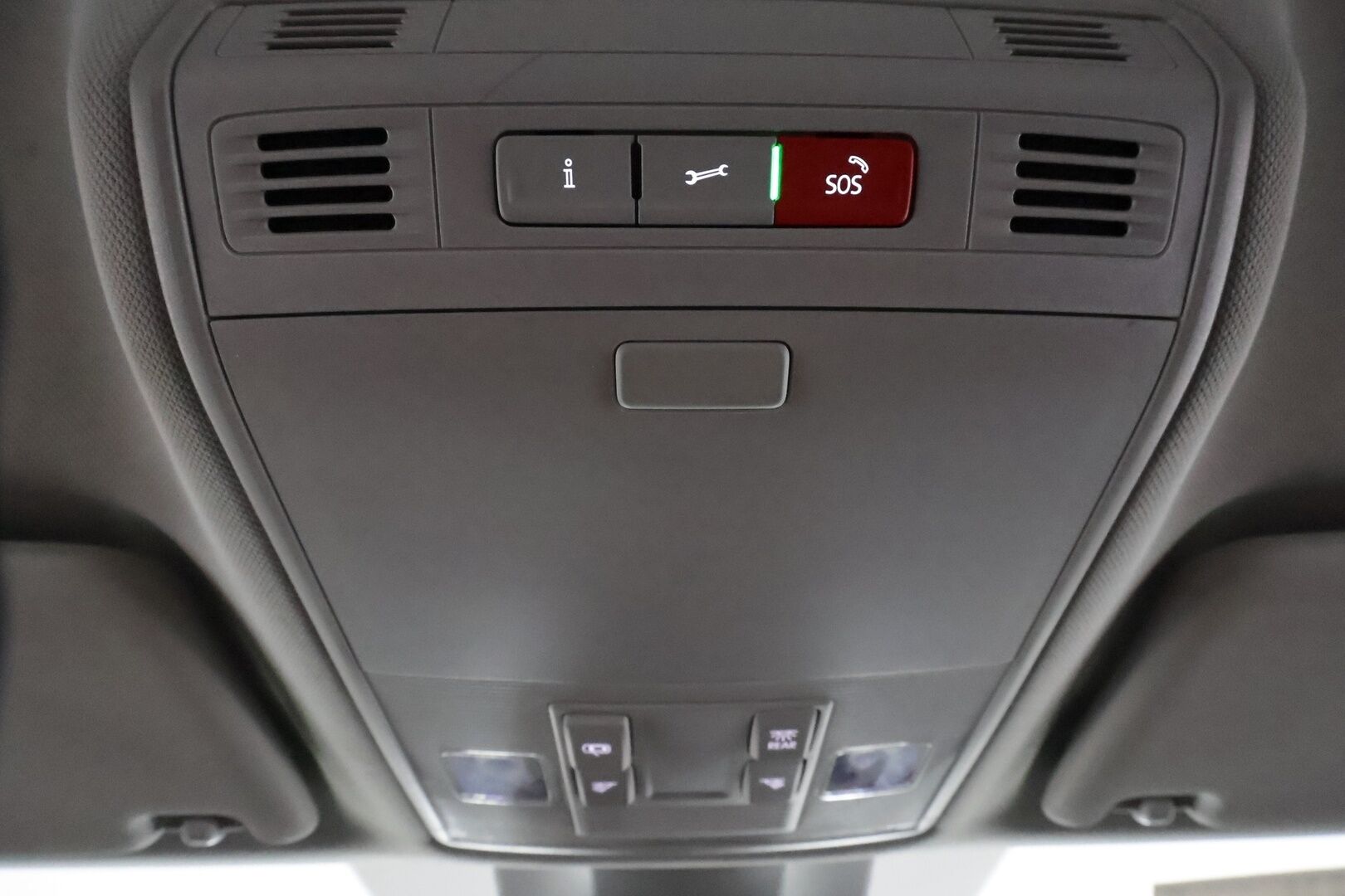 SKODA SUPERB 2023 Combi 1.4 TSI PHEV Style iV DSG **Webasto / Koukku / Adapt.Vakkari / Matrix-LED / P.kamera / Muistipenkki / Navi** - 2x Latauskaapelit