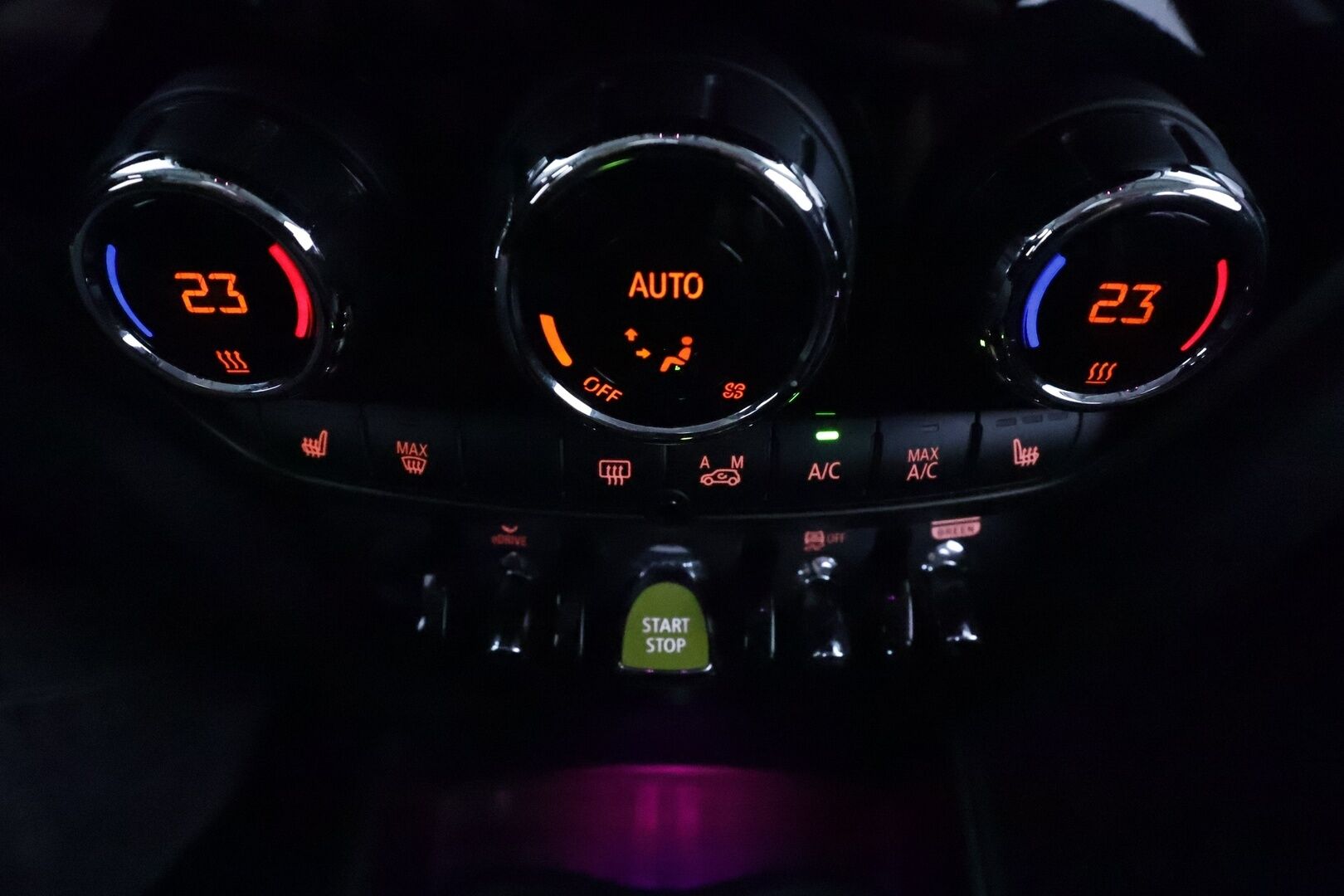 MINI COUNTRYMAN 2022 Cooper SE ALL4 **LED-valot / P.Kamera / Sporttinahat / Navi / Digimittaristo / Keyless** - Kahdet Renkaat