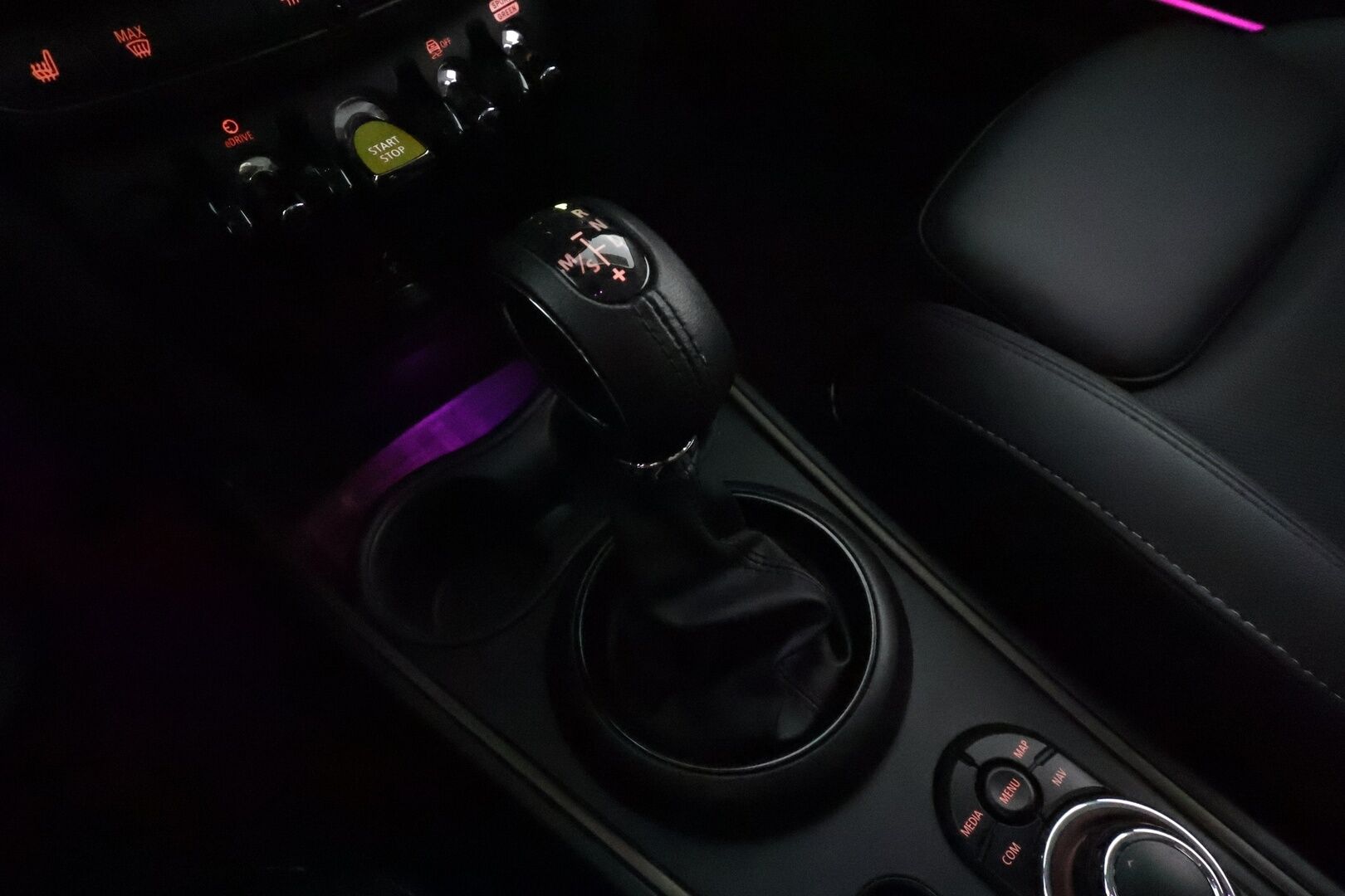 MINI COUNTRYMAN 2022 Cooper SE ALL4 **LED-valot / P.Kamera / Sporttinahat / Navi / Digimittaristo / Keyless** - Kahdet Renkaat