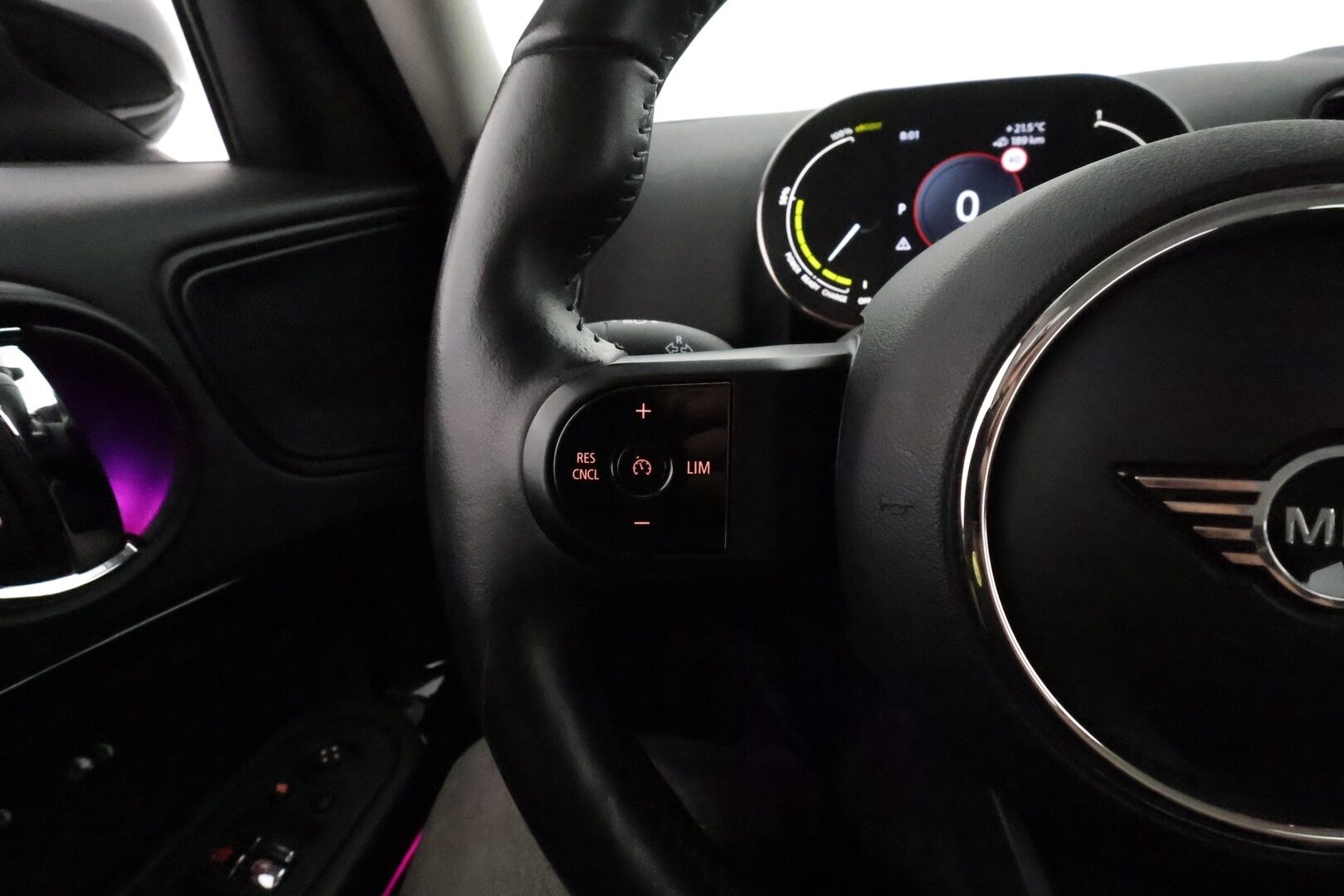 MINI COUNTRYMAN 2022 Cooper SE ALL4 **LED-valot / P.Kamera / Sporttinahat / Navi / Digimittaristo / Keyless** - Kahdet Renkaat