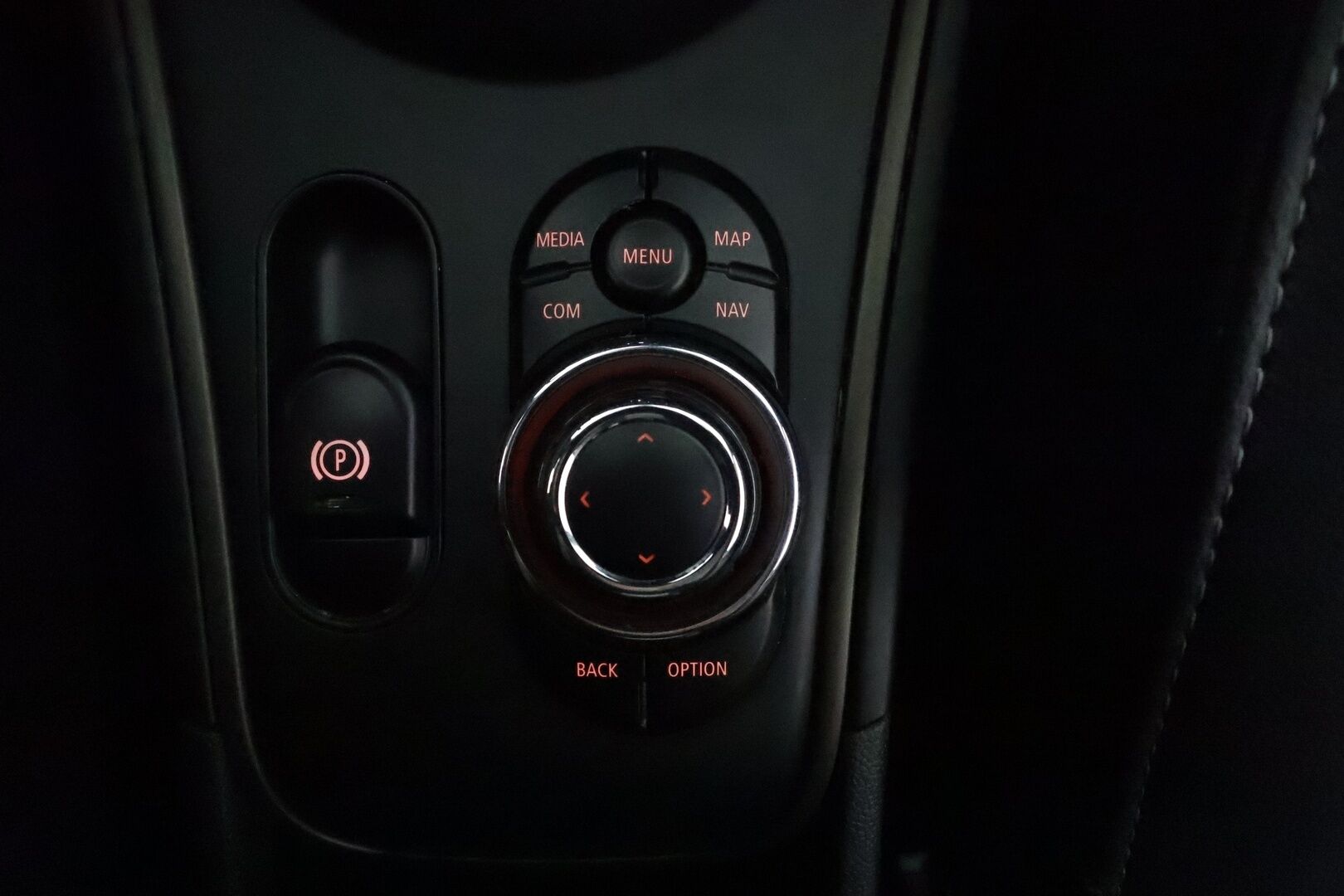 MINI COUNTRYMAN 2022 Cooper SE ALL4 **LED-valot / P.Kamera / Sporttinahat / Navi / Digimittaristo / Keyless** - Kahdet Renkaat