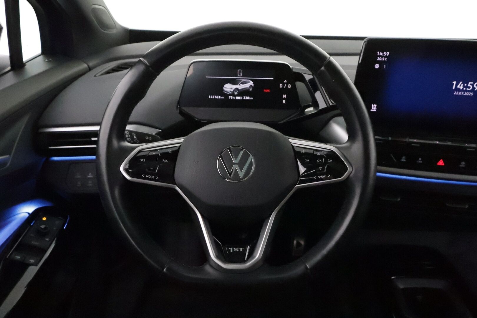 VOLKSWAGEN ID.4 2021 Pro Performance 1ST Max**HUD / Lasikatto / ACC / Matrix-LED / 360° / Lämpöpumppu / Koukku / Hierovat Sportit Muistilla** - **HUIPPU VARUSTEET**