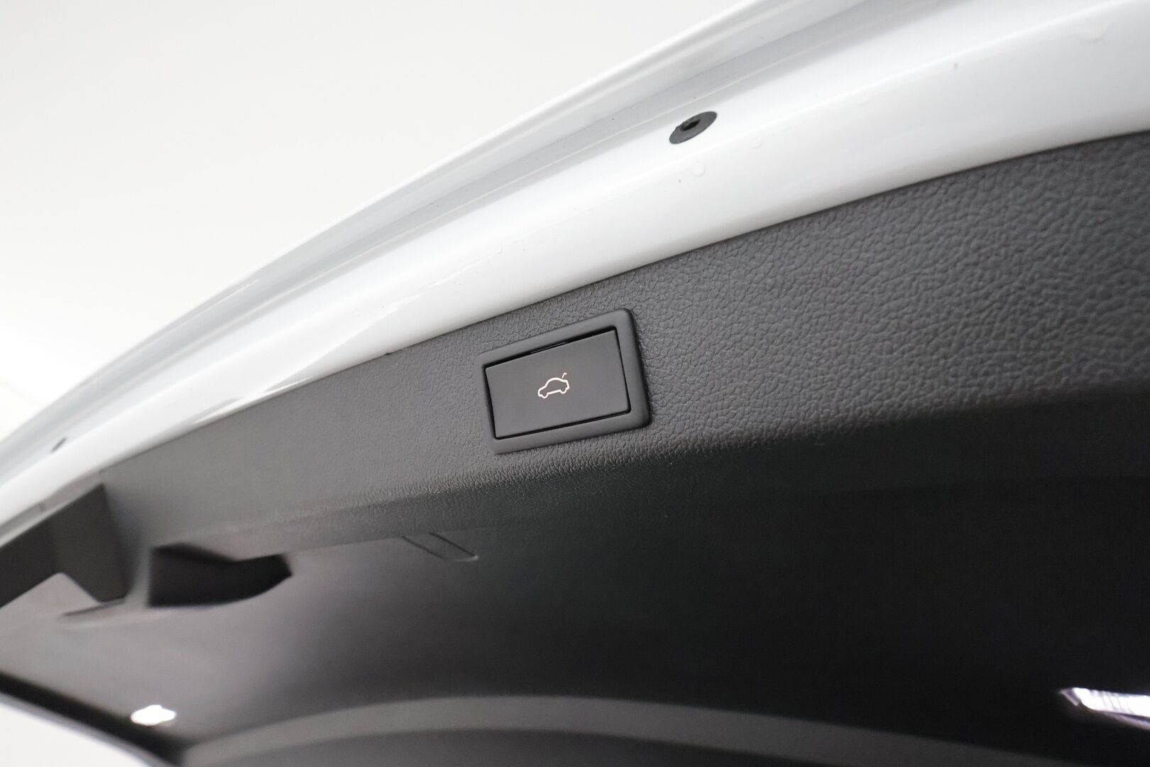 SKODA SUPERB 2023 Combi 1.4 TSI PHEV Style iV DSG **Webasto / Koukku / Adapt.Vakkari / Matrix-LED / P.kamera / Muistipenkki / Navi** - Akku kuntotarkastettu / 2x Latauskaapelit / Kahdet Renkaat